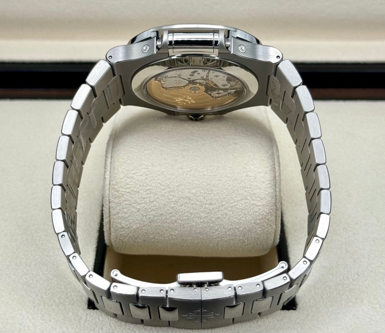 2022 Patek Philippe 40.5mm 5726/1A-014 Nautilus Moonphase Blue Dial (Unworn) - Image 10