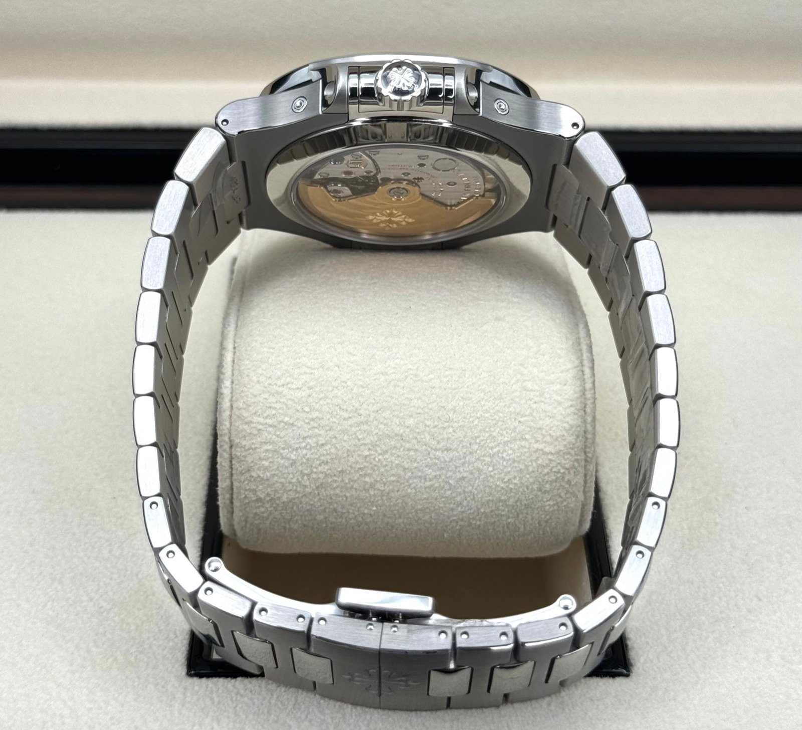 2022 Patek Philippe 40.5mm 5726/1A-014 Nautilus Moonphase Blue Dial (Unworn) - Image 9