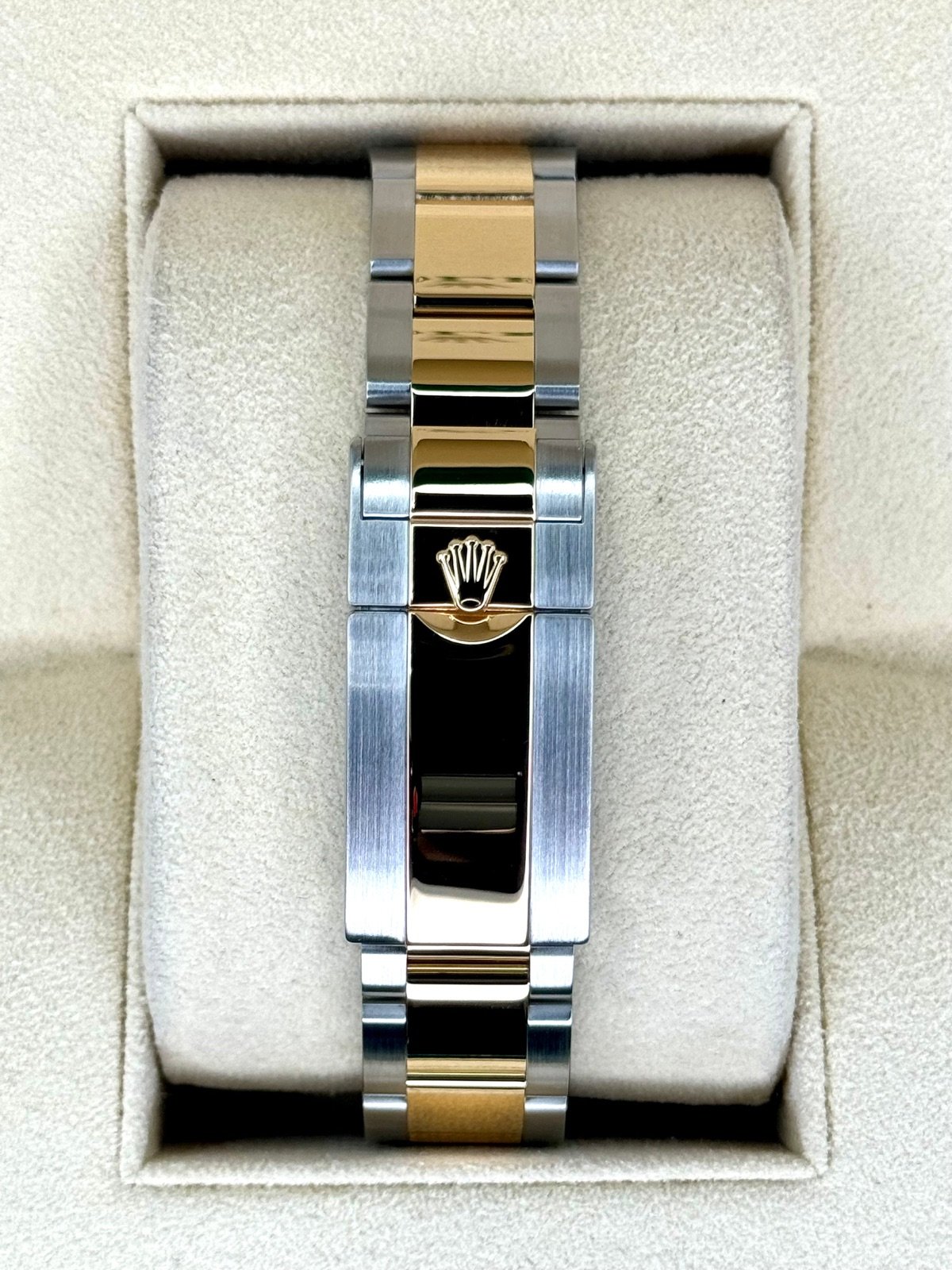 2019 Rolex Daytona 40mm 116523 116523 Panda Arabic Racing Dial - Image 2