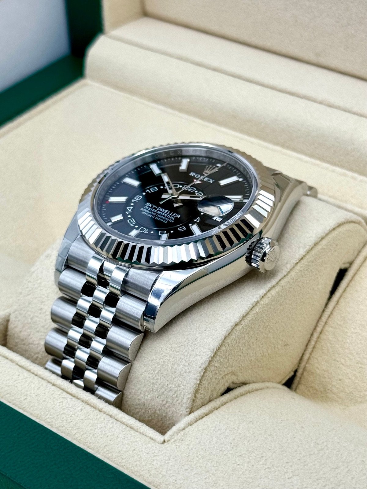 2024 Rolex Sky-Dweller 42mm 336934 Jubilee Black Dial (Unworn) - Image 4