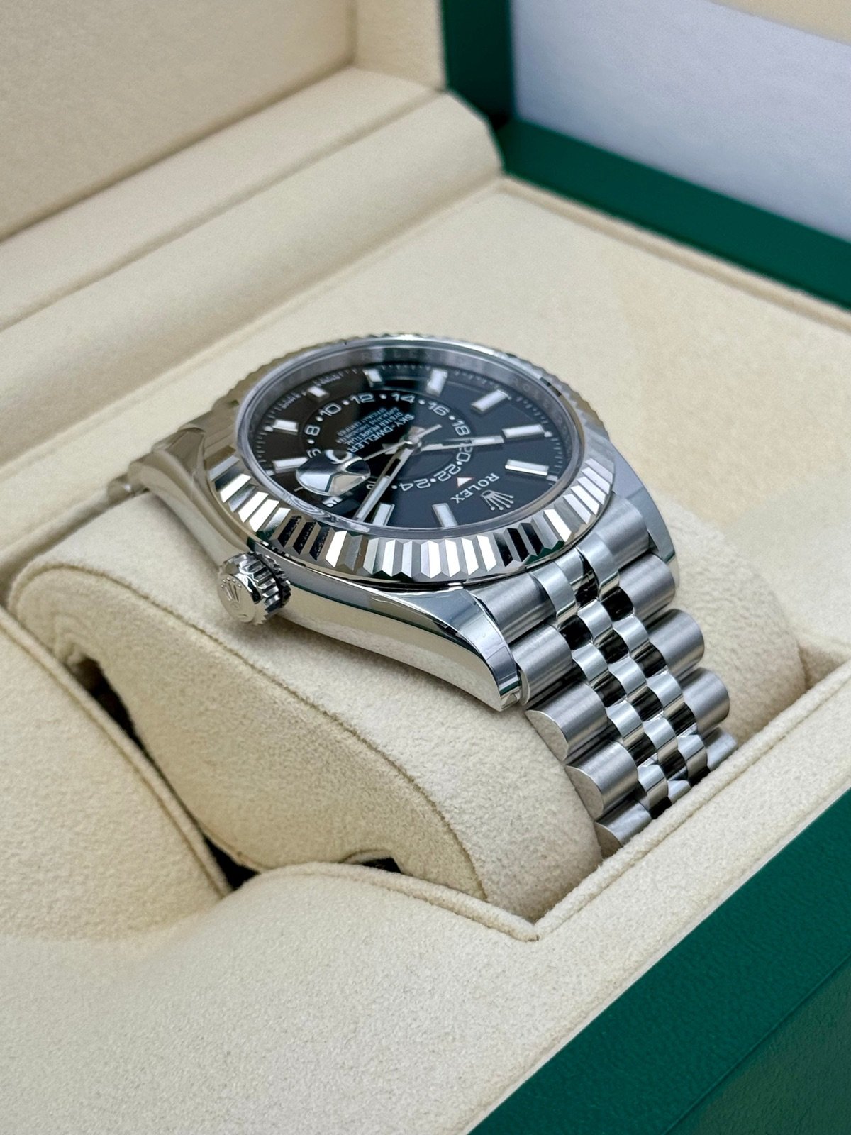 2024 Rolex Sky-Dweller 42mm 336934 Jubilee Black Dial (Unworn) - Image 7
