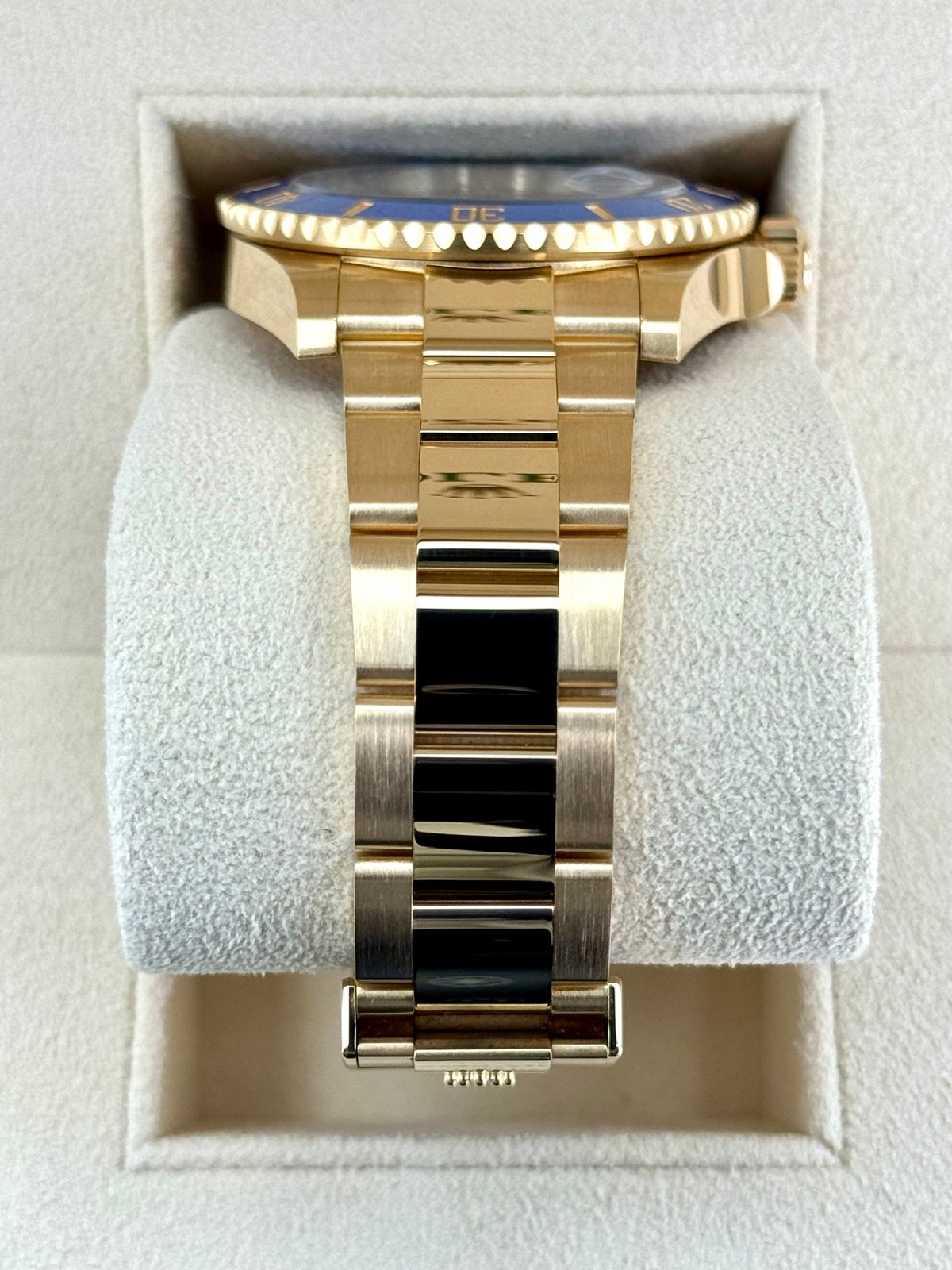 2024 Rolex Submariner “Bluesy” 41mm 126618LB Yellow Gold Blue Dial (Unworn) - Image 3