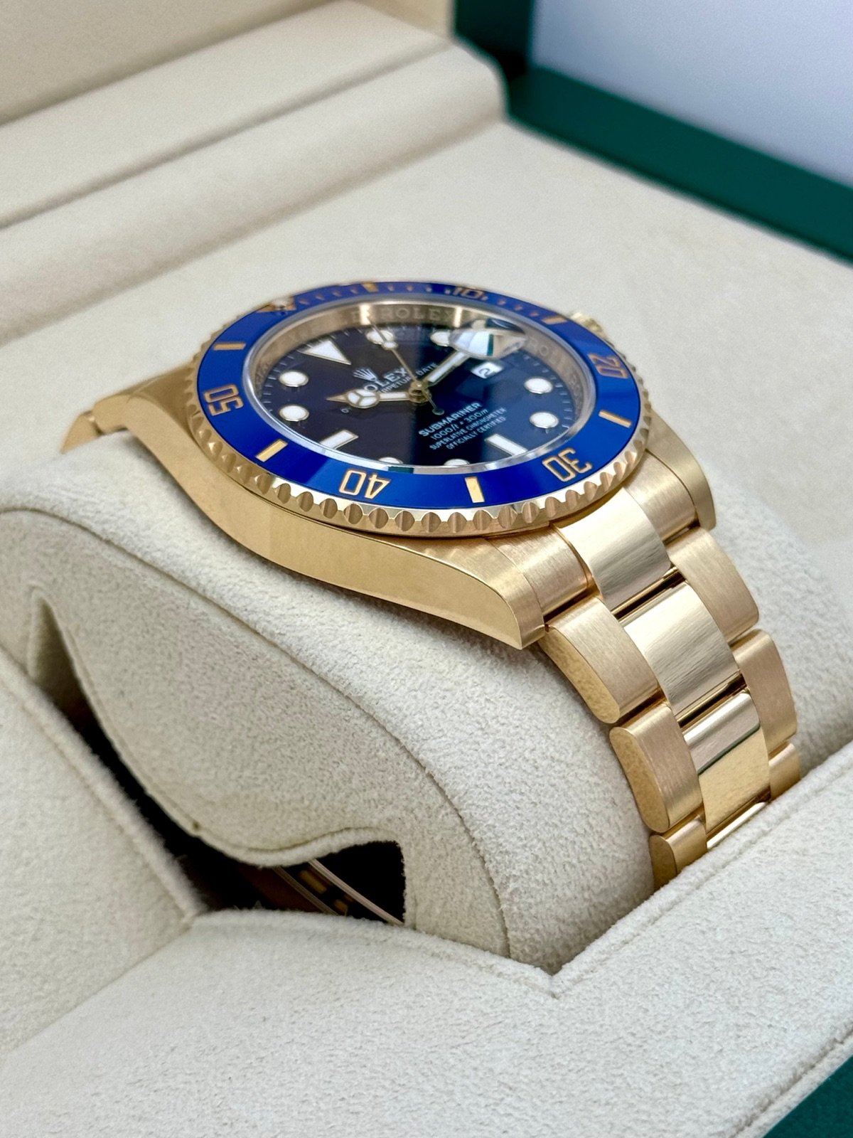 2024 Rolex Submariner “Bluesy” 41mm 126618LB Yellow Gold Blue Dial (Unworn) - Image 6