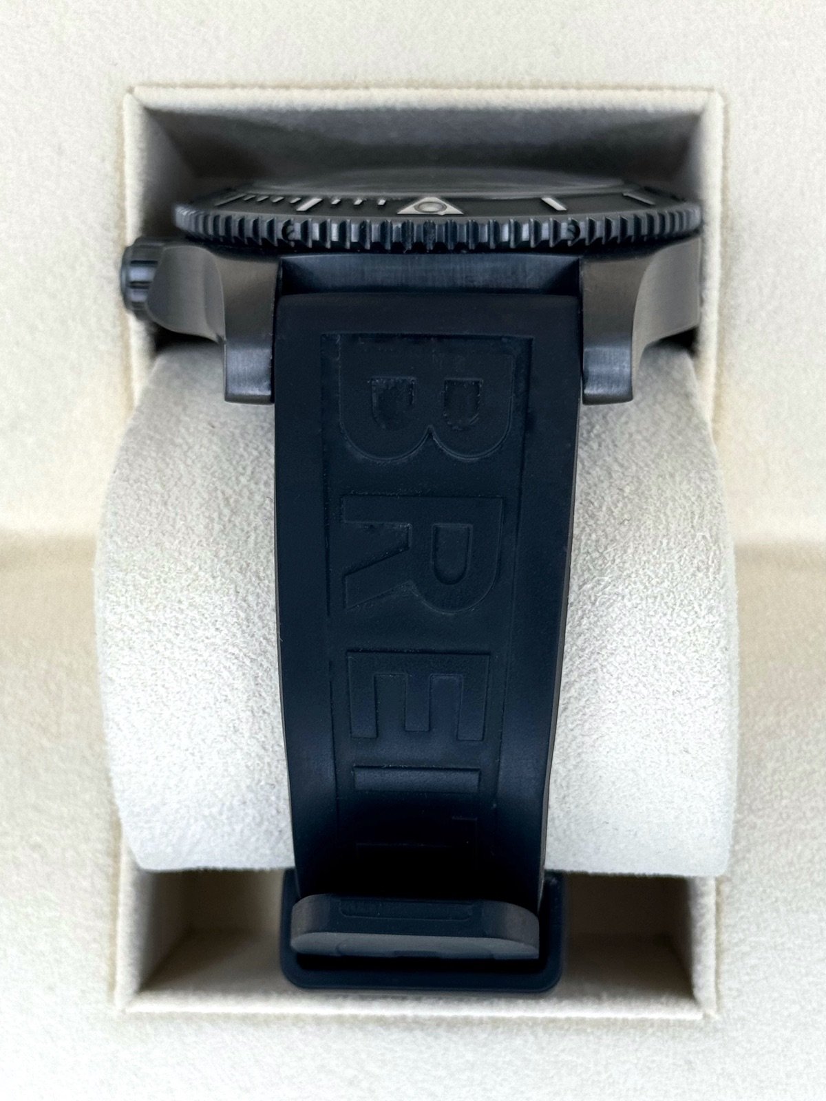 2022 Breitling Superocean Automatic 46mm M17368 Black Dial - Image 4