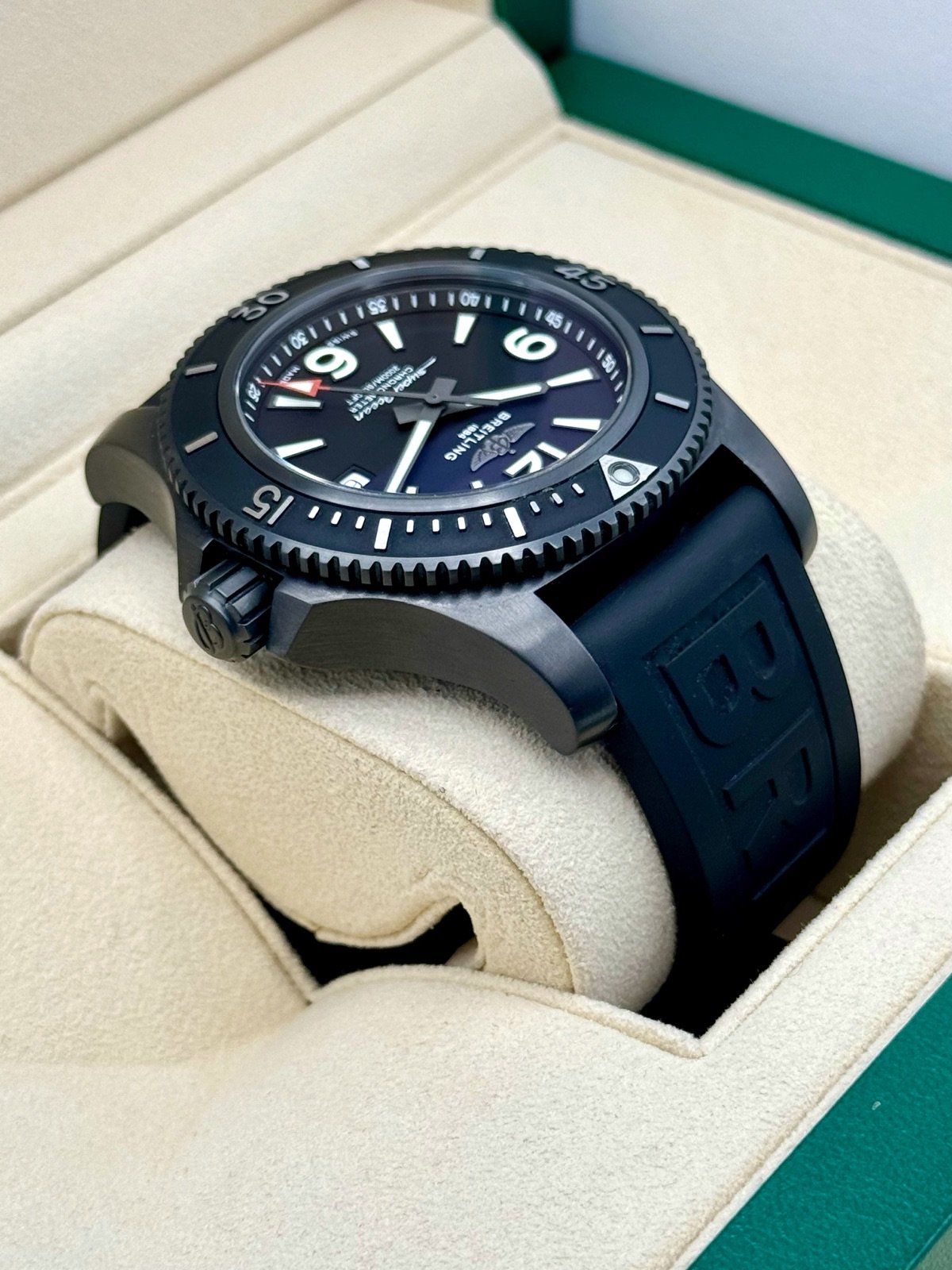 2022 Breitling Superocean Automatic 46mm M17368 Black Dial - Image 8