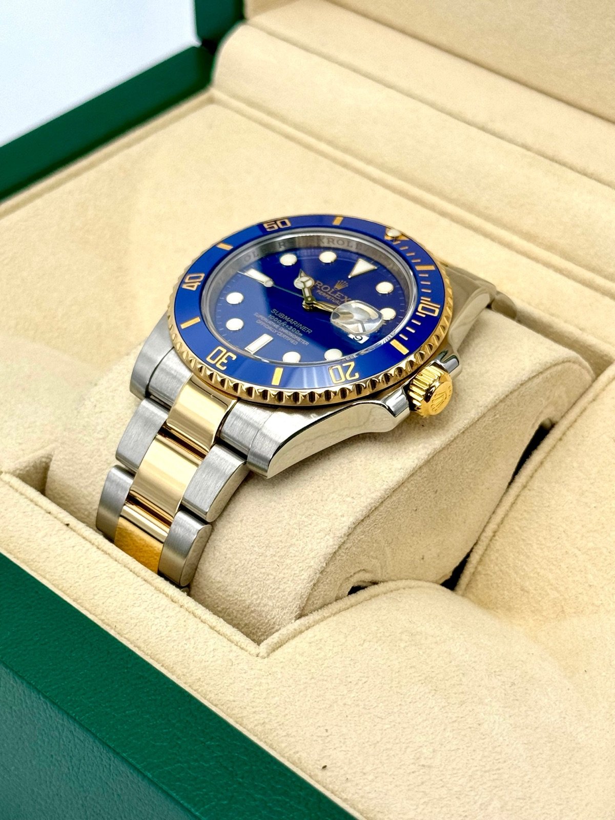 Rolex Submariner “Bluesy” 40mm 116613LB Two-Tone Flat Blue Dial - Image 5