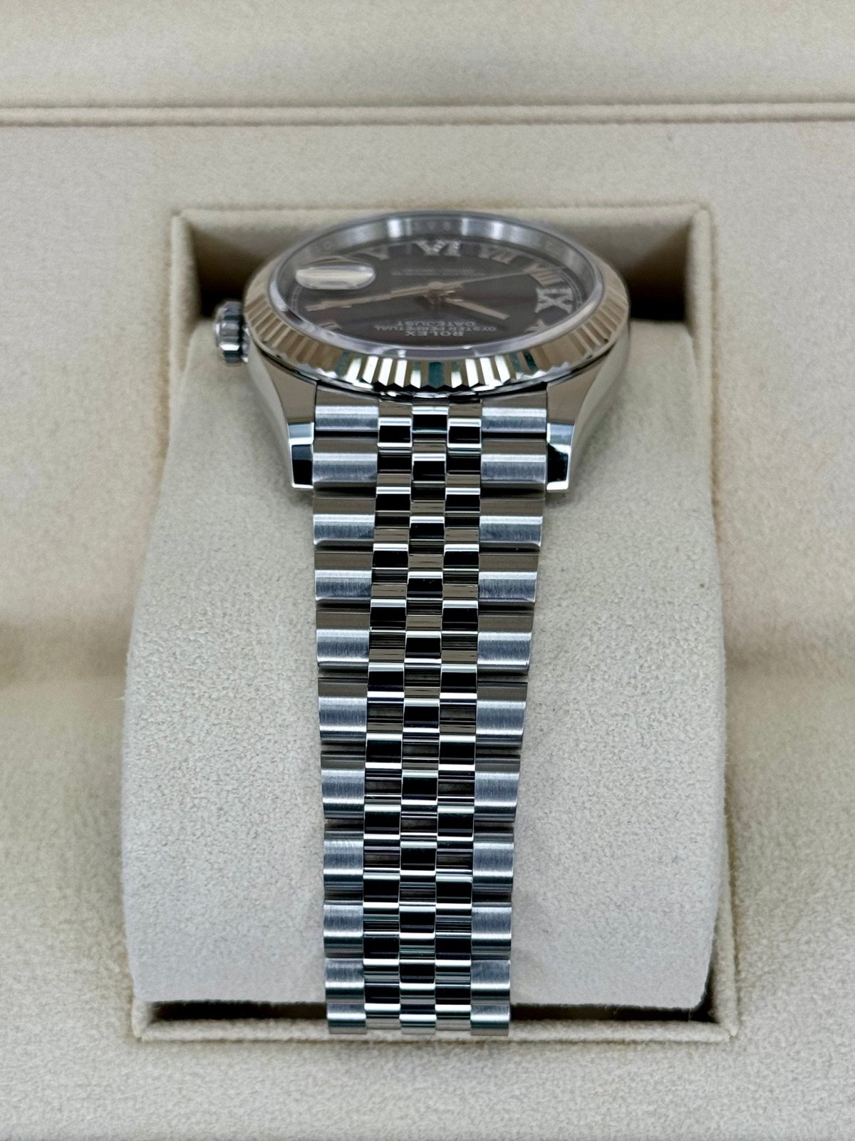 2024 Rolex Datejust 36mm 126234 Stainless Steel Jubilee Purple Dial (Unworn) - Image 3