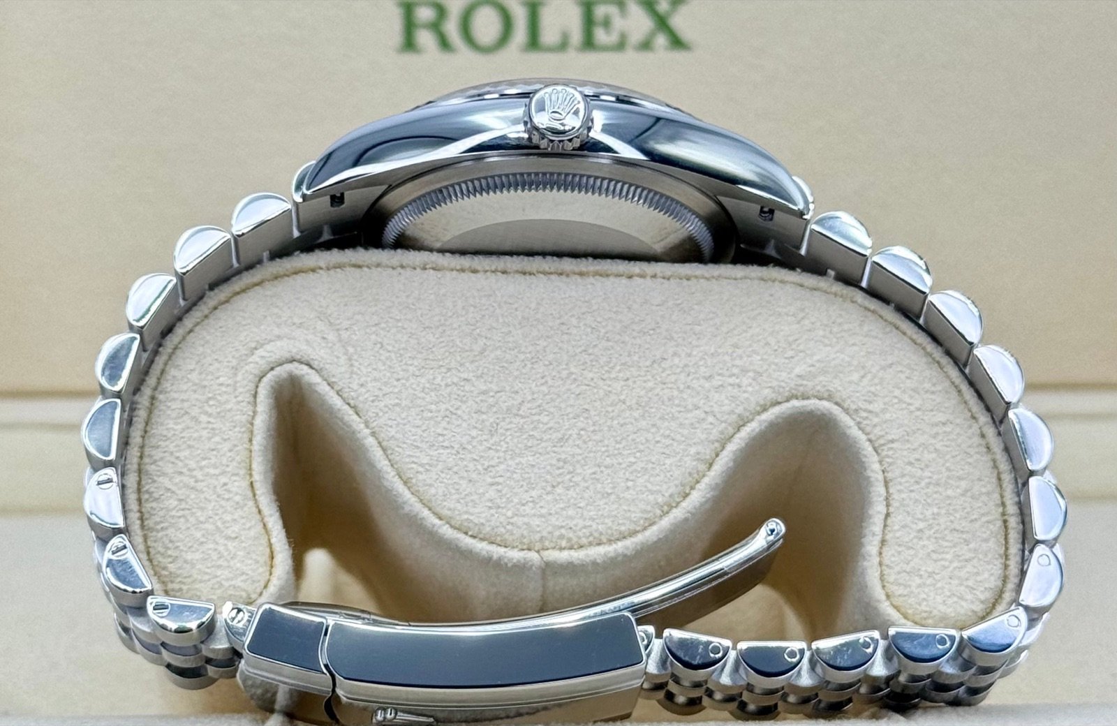 2024 Rolex Datejust 36mm 126234 Stainless Steel Jubilee Purple Dial (Unworn) - Image 8