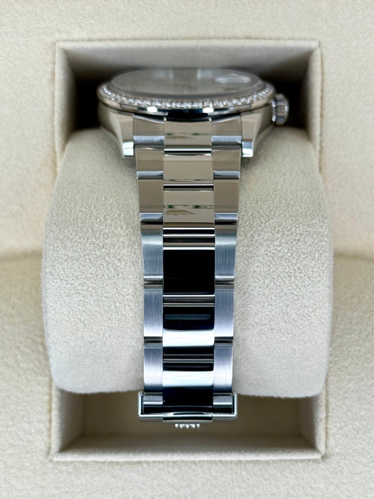 2024 Rolex Datejust 36mm 126284RBR MOP Diamond Dial (Unworn) - Image 3
