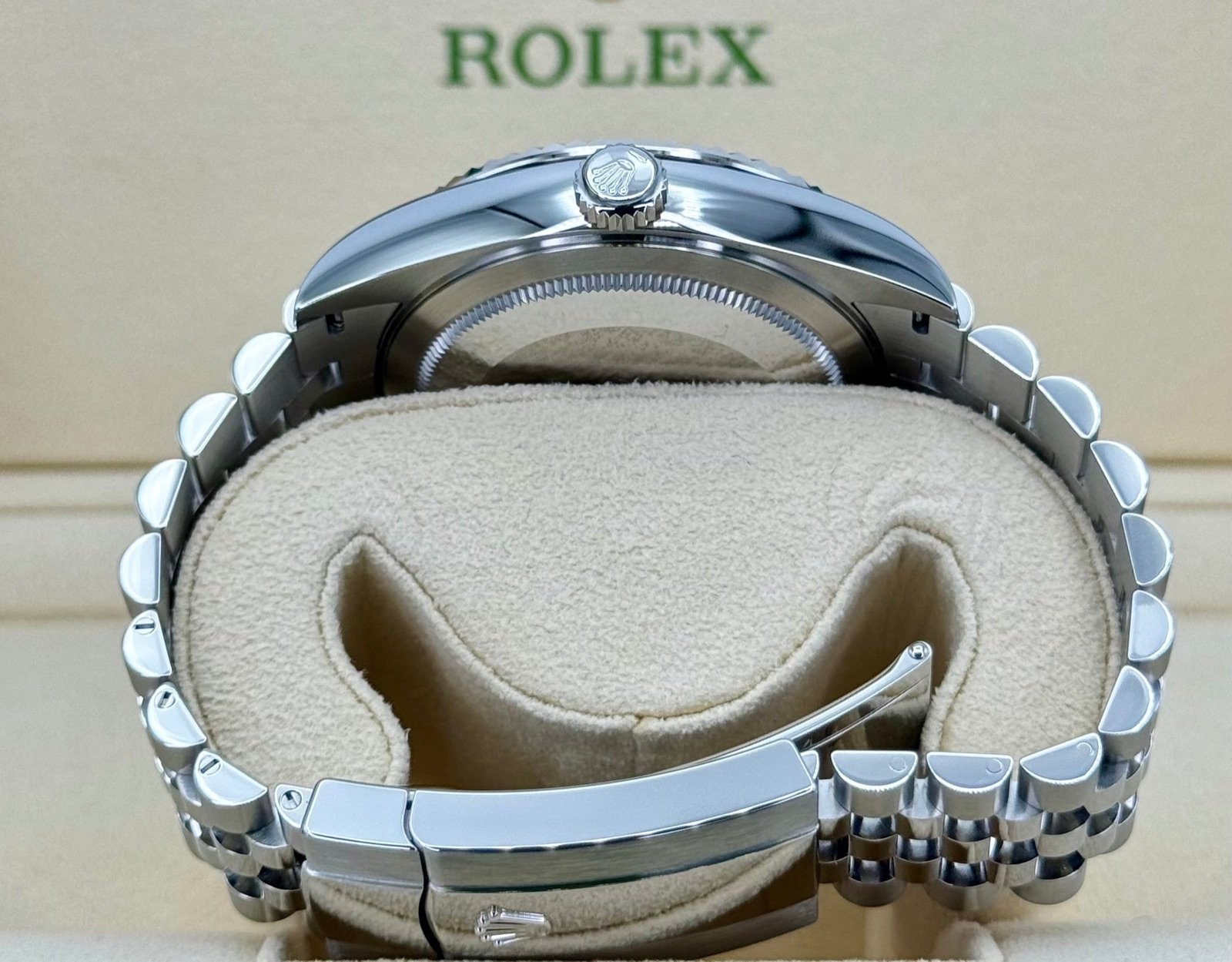 2024 Rolex Sky-Dweller 42mm 336934 Jubilee Blue Dial (Unworn) - Image 9