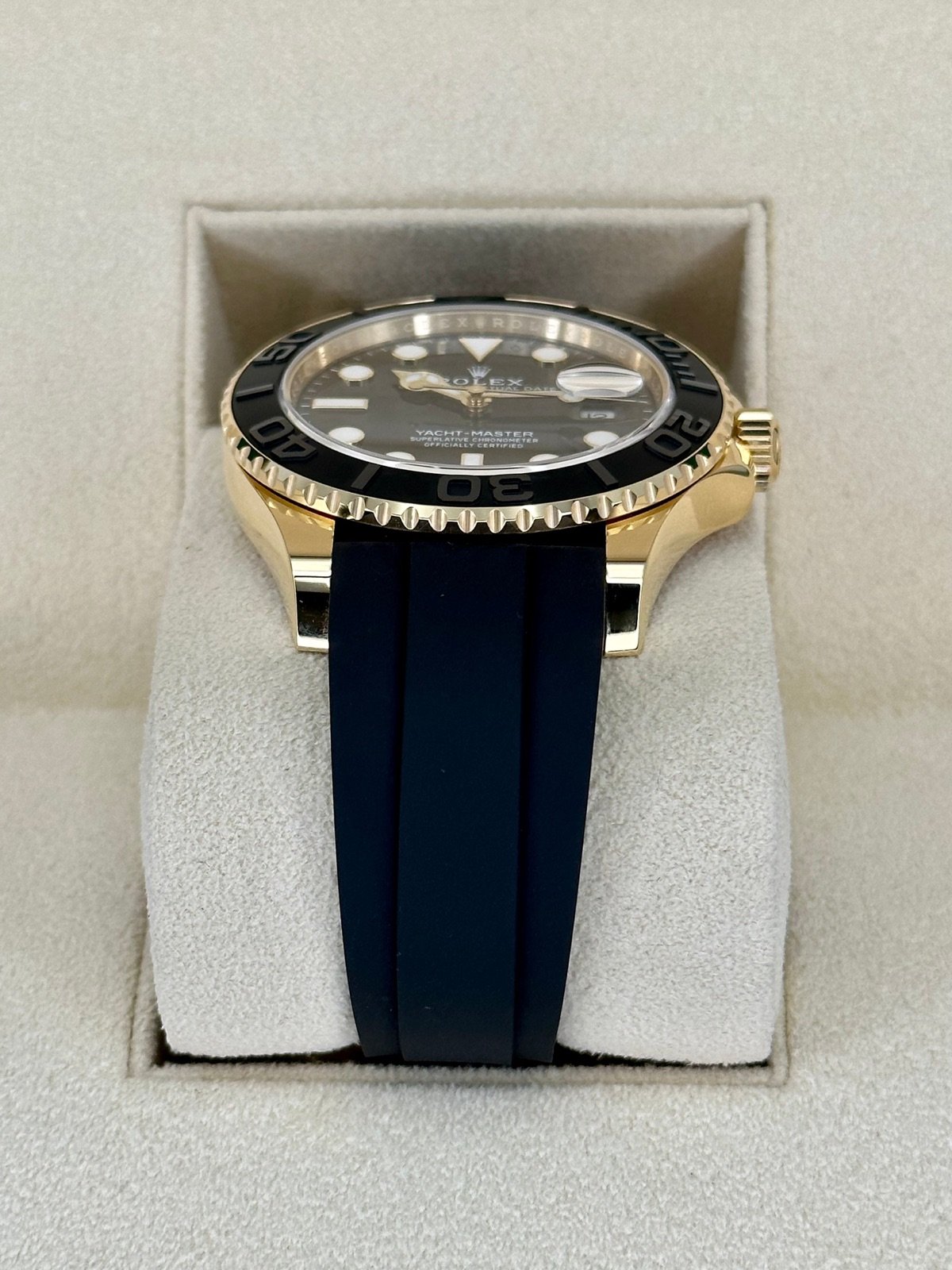 2024 Rolex Yacht-Master 42mm 226658 Gold Oysterflex Black Dial (Unworn) - Image 3