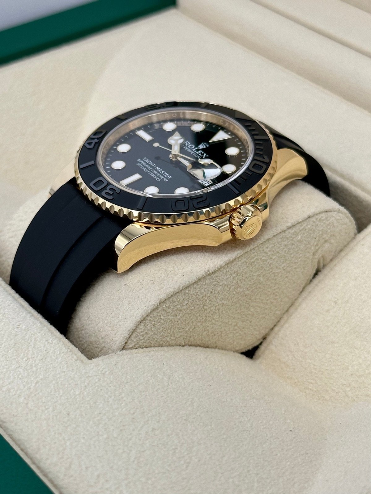 2024 Rolex Yacht-Master 42mm 226658 Gold Oysterflex Black Dial (Unworn) - Image 5