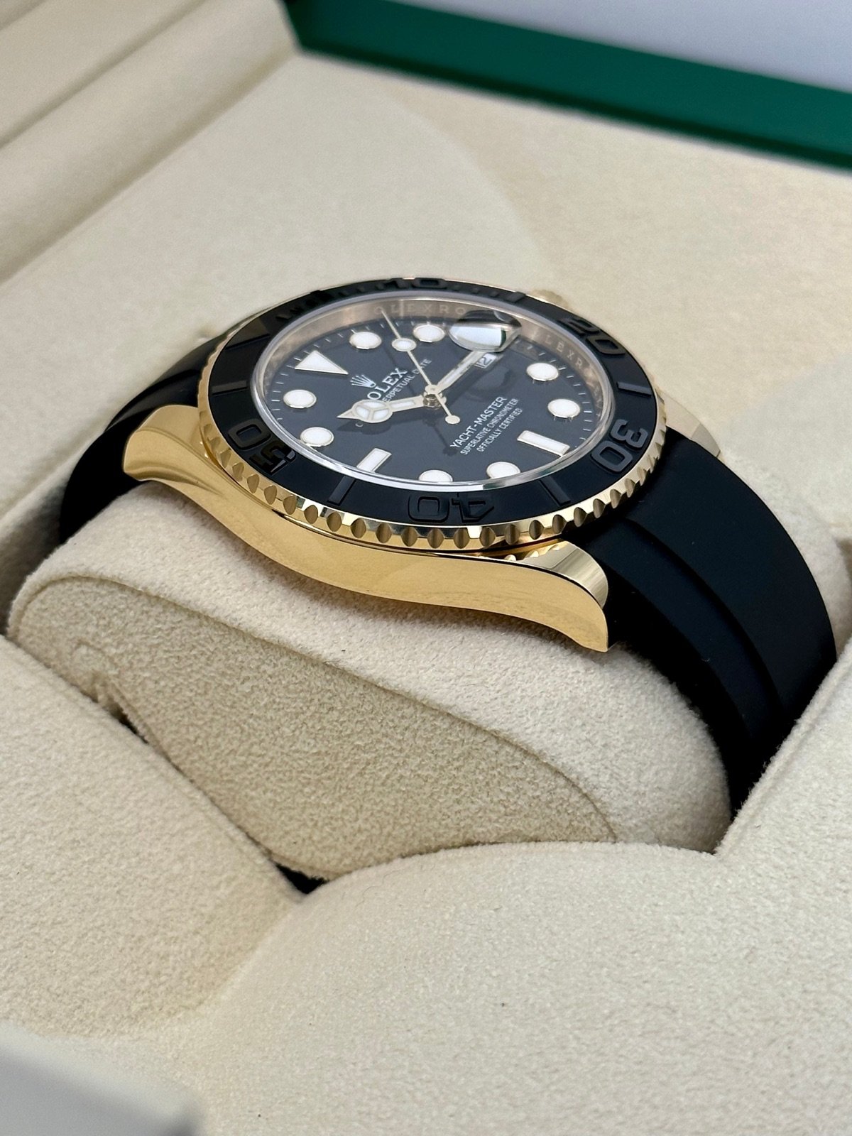 2024 Rolex Yacht-Master 42mm 226658 Gold Oysterflex Black Dial (Unworn) - Image 6