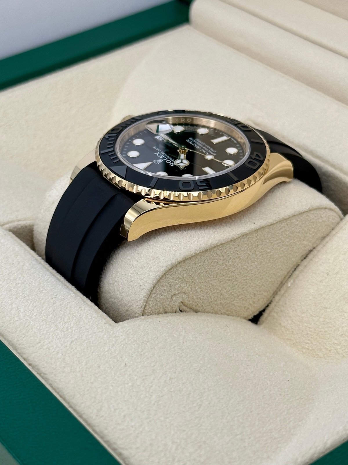 2024 Rolex Yacht-Master 42mm 226658 Gold Oysterflex Black Dial (Unworn) - Image 7