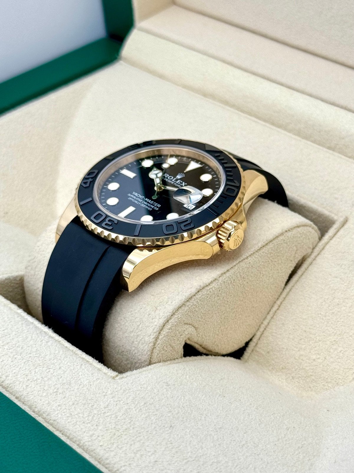 2024 Rolex Yacht-Master 42mm 226658 Gold Oysterflex Black Dial (Unworn) - Image 5