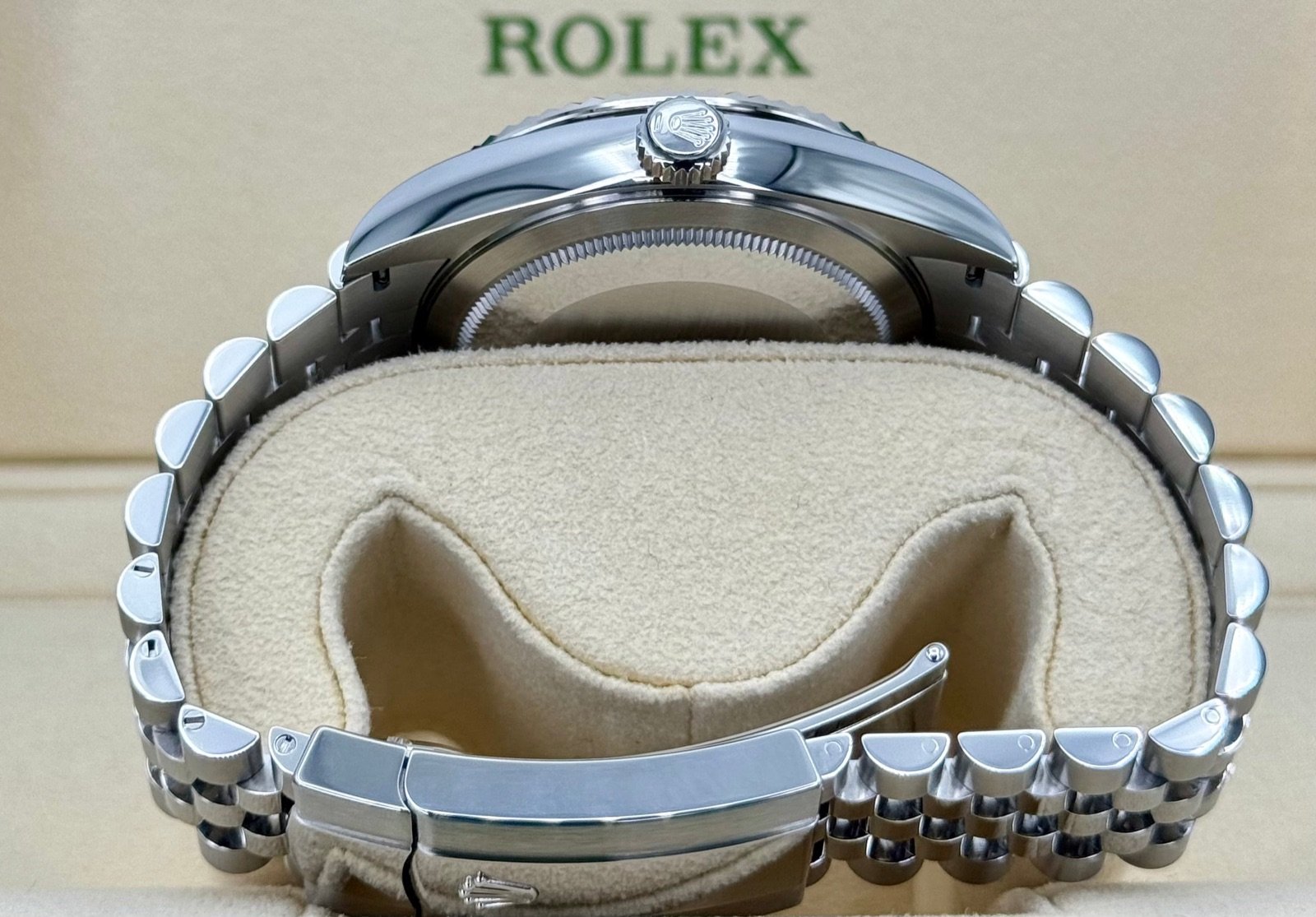 2023 Rolex Sky-Dweller 42mm 336934 Jubilee Black Dial (Unworn) - Image 9