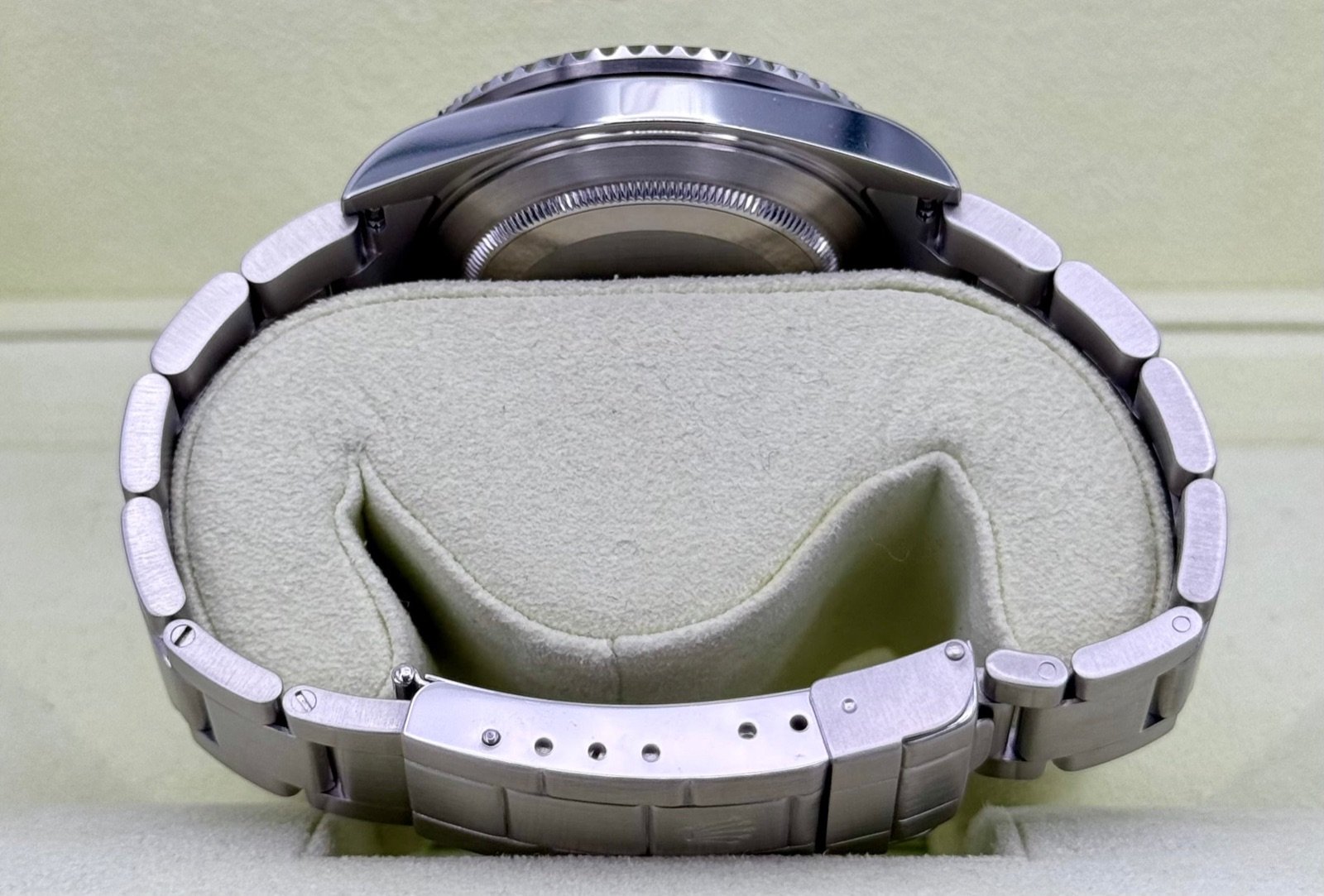 2009 Rolex Submariner “Kermit” 40mm 16610LV Stainless Steel Black Dial - Image 10