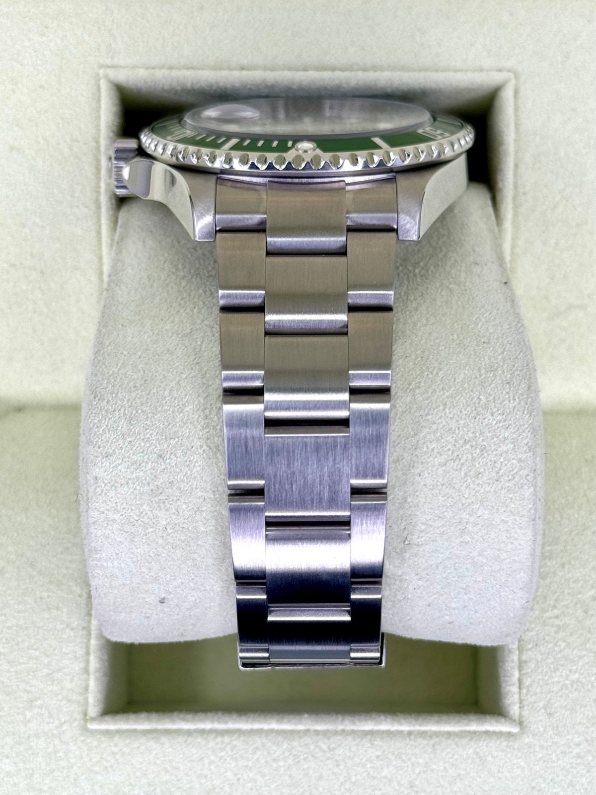 2009 Rolex Submariner “Kermit” 40mm 16610LV Stainless Steel Black Dial - Image 4