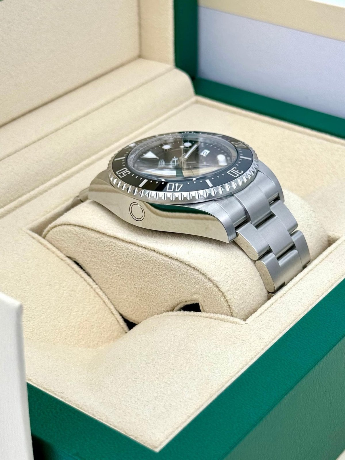 2024 Rolex Deepsea 44mm 136660 Stainless Steel Black Dial (Unworn) - Image 6