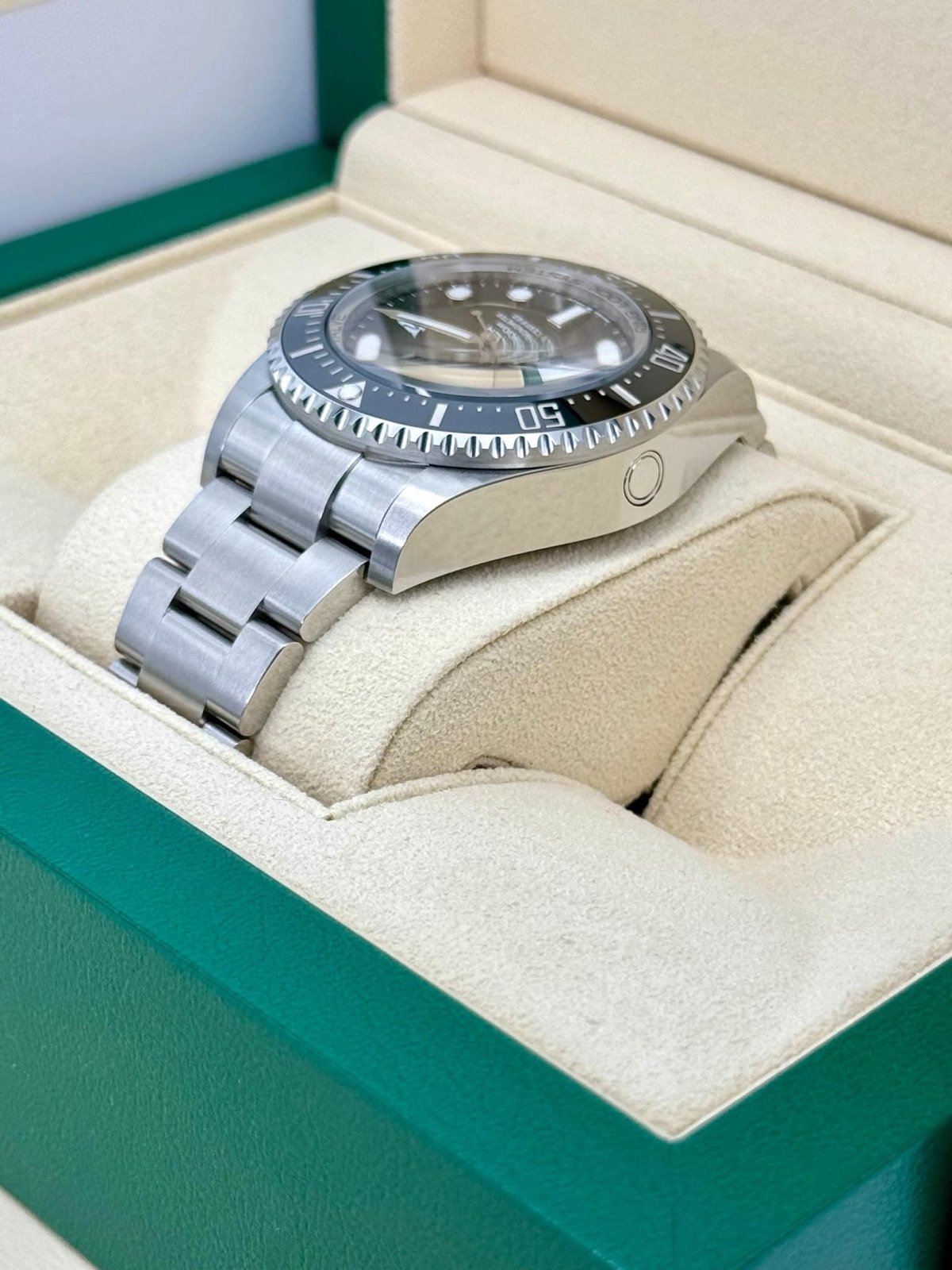 2024 Rolex Deepsea 44mm 136660 Stainless Steel Black Dial (Unworn) - Image 7