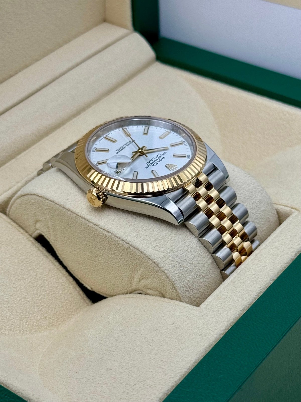 2023 Rolex Datejust 41mm 126333 Two-Tone Jubilee White Dial - Image 8
