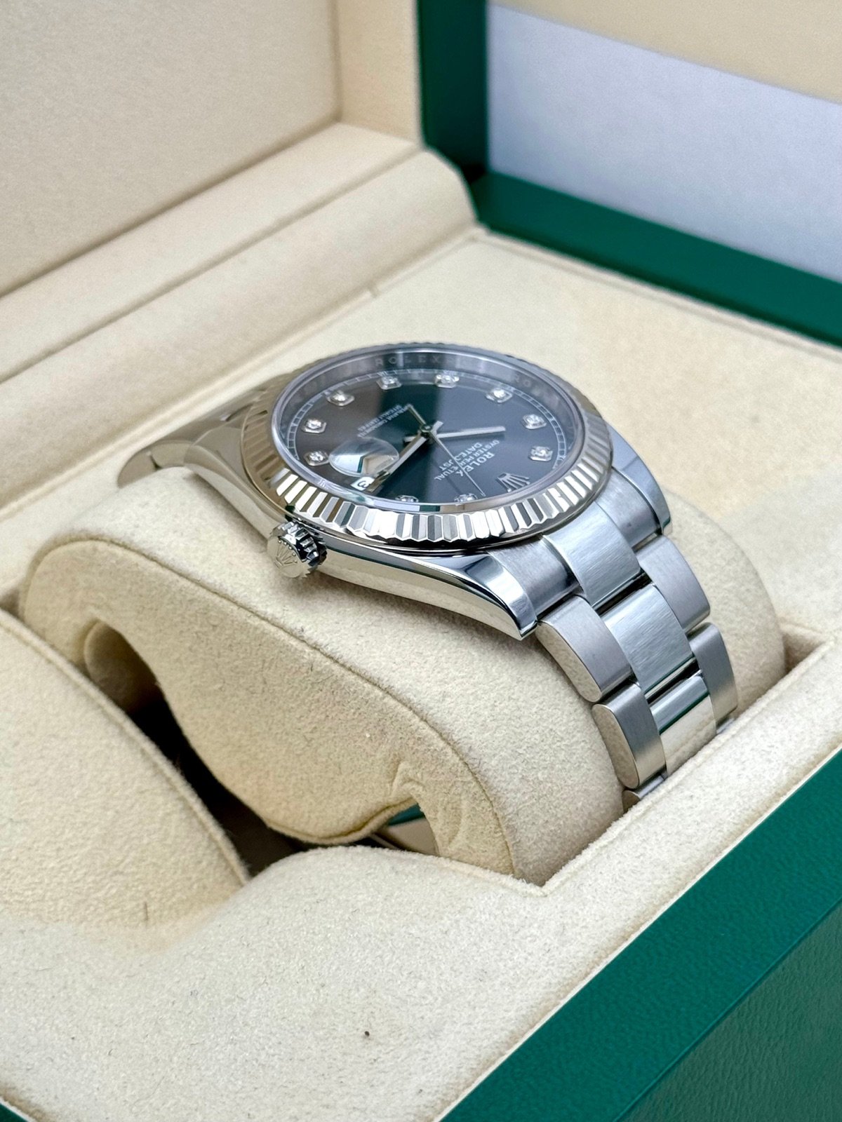 2021 Rolex Datejust 41mm Rhodium Diamond Dial 126334 - Image 8