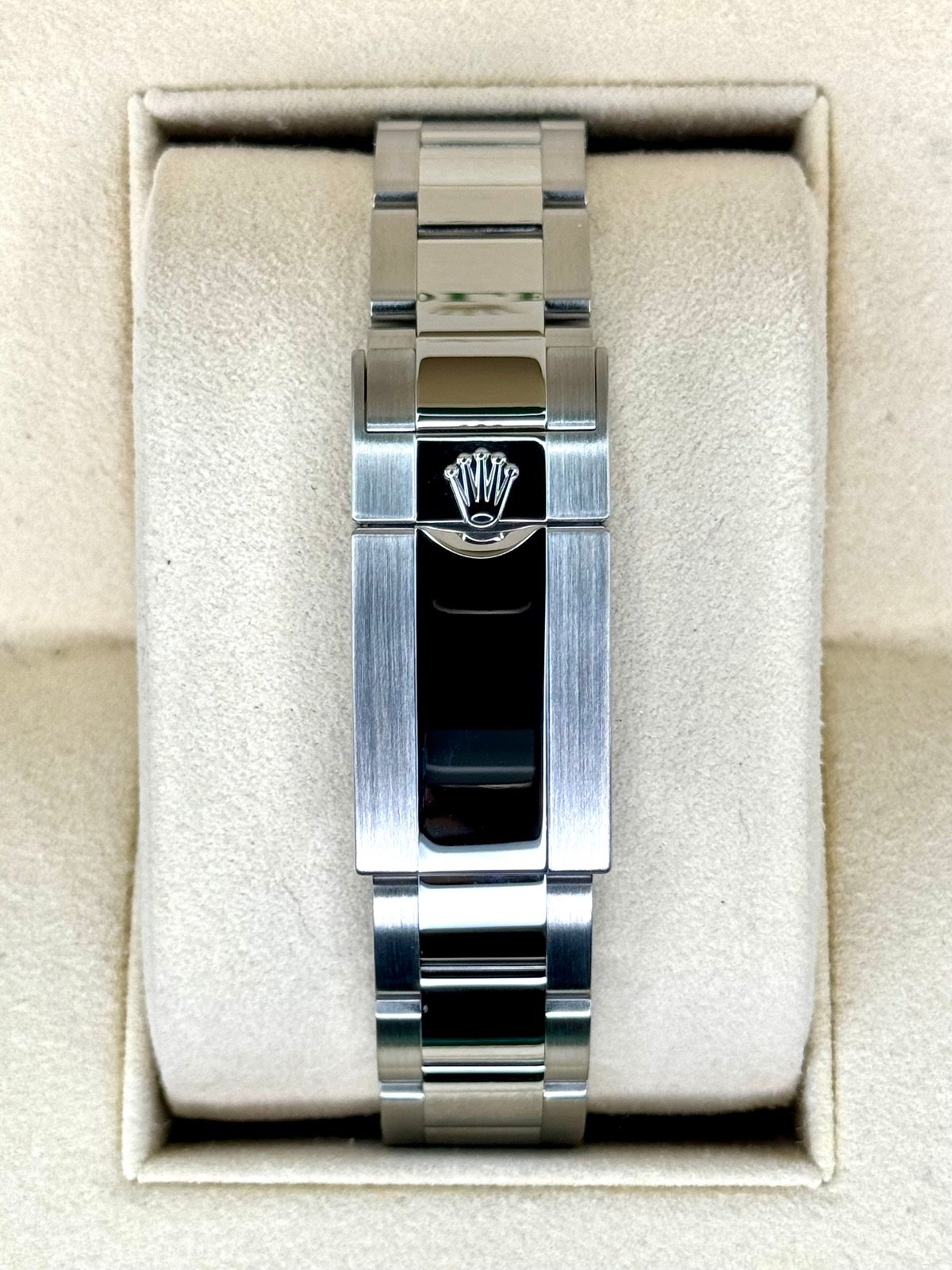 2022 Rolex GMT-Master II “Batman” 40mm 126710BLNR Oyster - Image 2