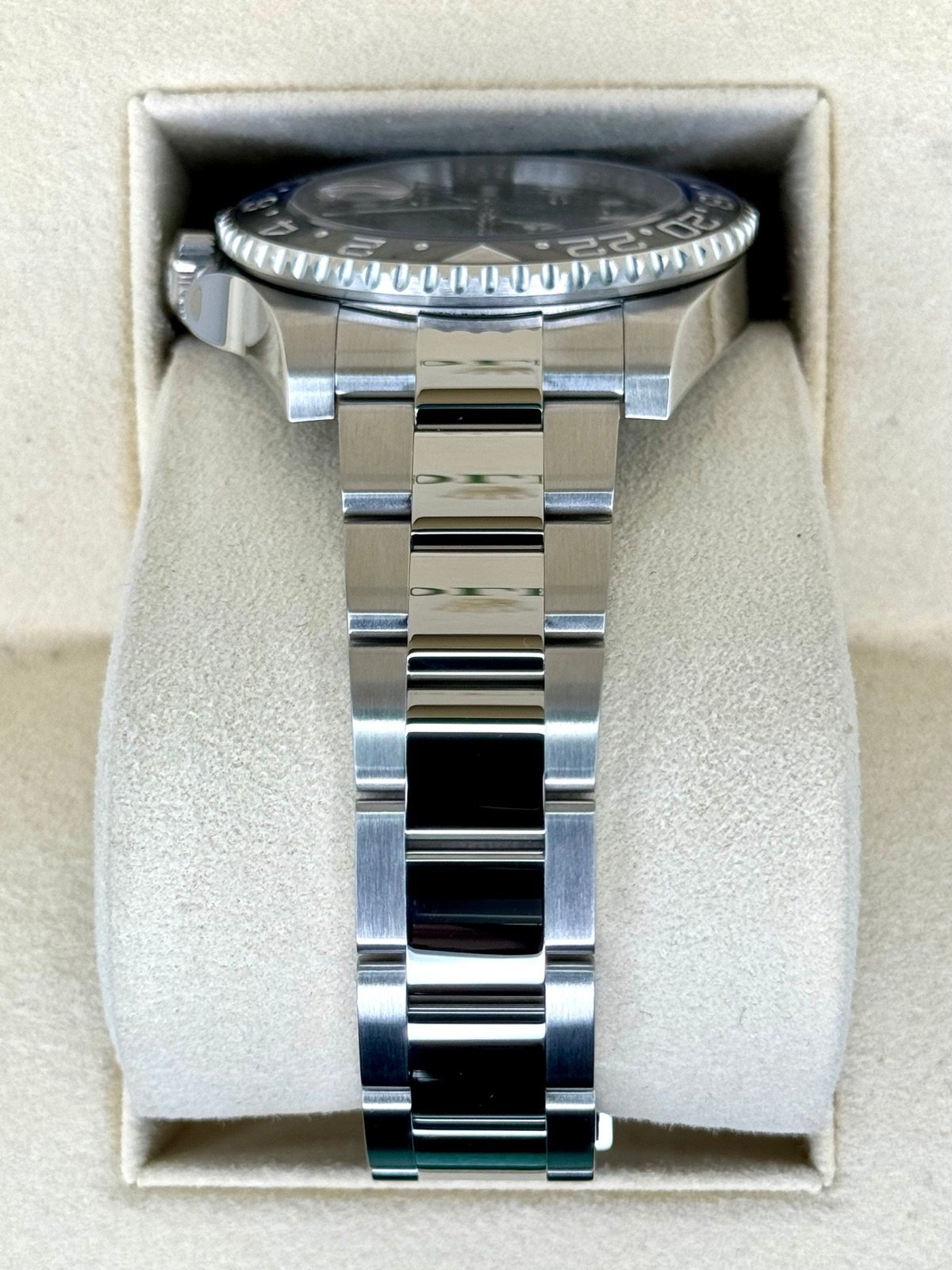 2022 Rolex GMT-Master II “Batman” 40mm 126710BLNR Oyster - Image 4