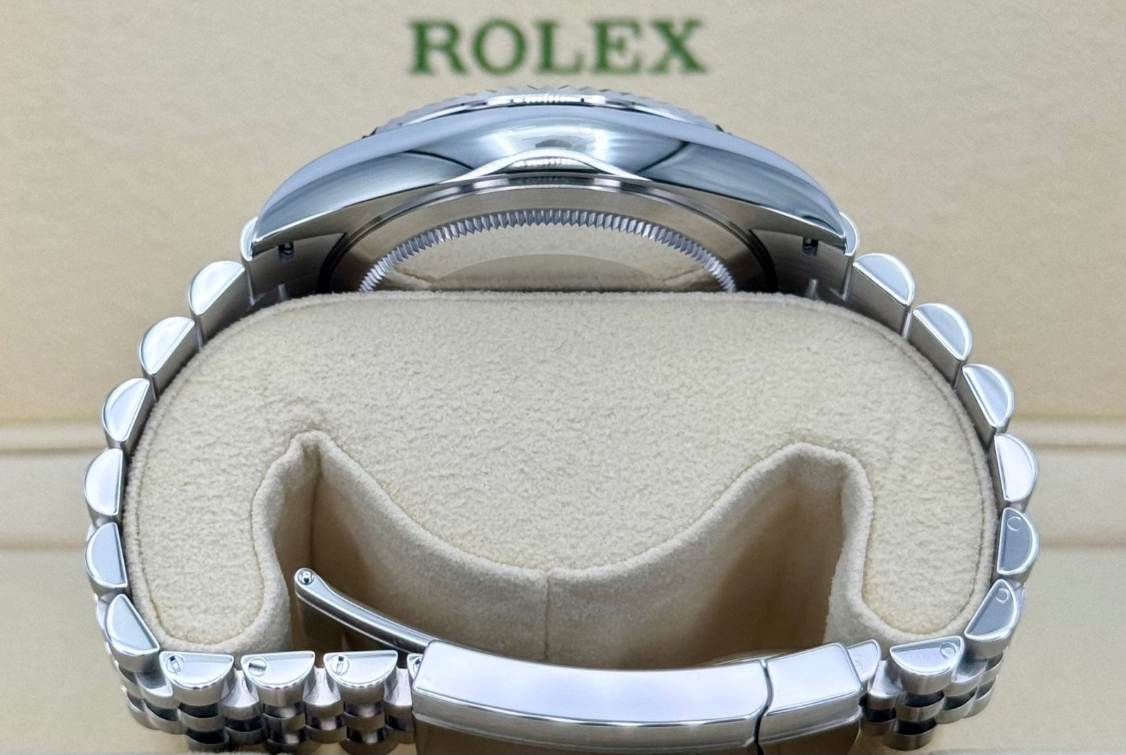 2024 Rolex Sky-Dweller 42mm 326934 Jubilee Blue Dial (Unworn) - Image 10