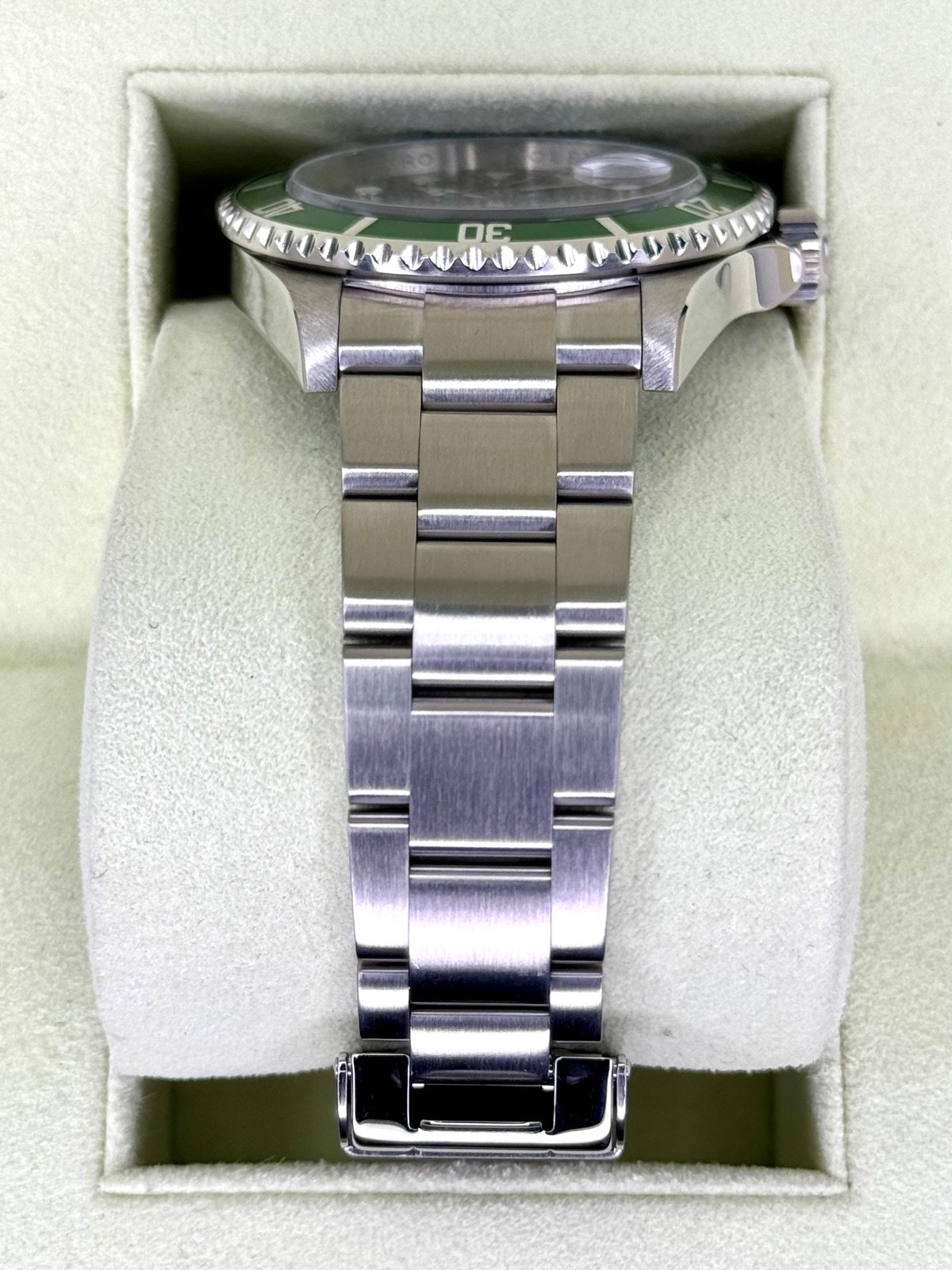2009 Rolex Submariner “Kermit” 40mm 16610LV Stainless Steel Black Dial - Image 3