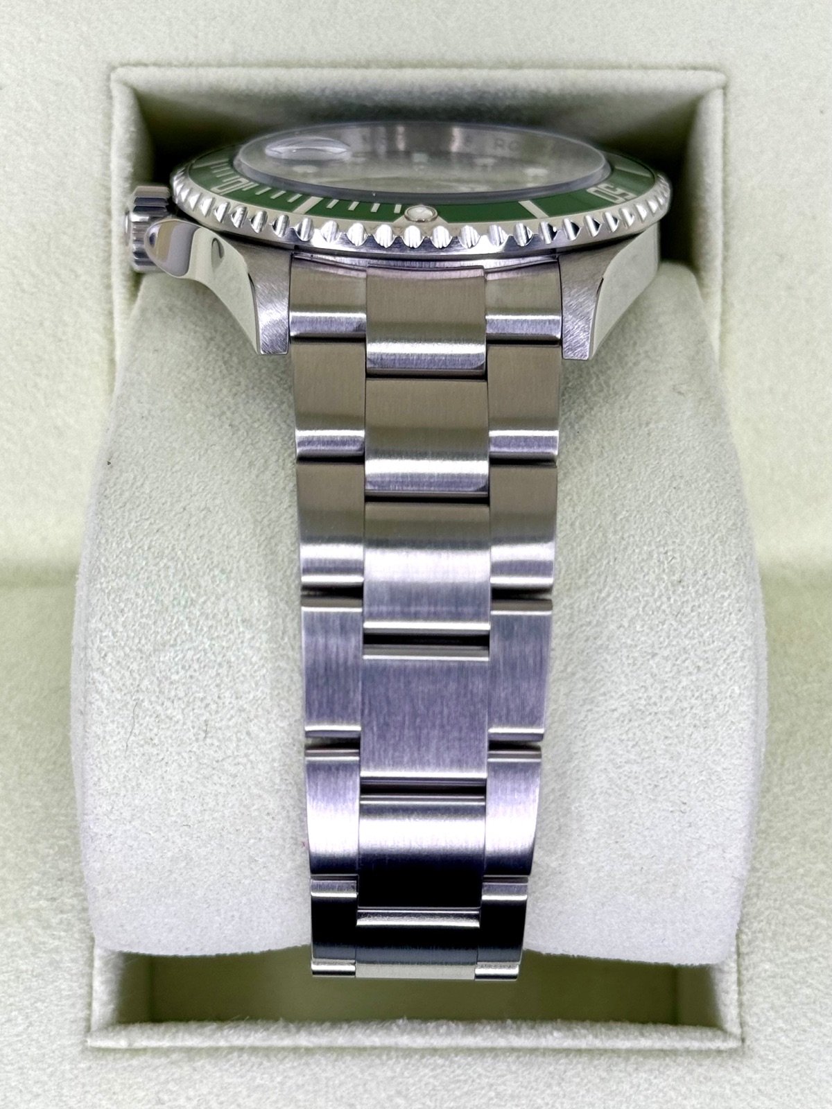 2009 Rolex Submariner “Kermit” 40mm 16610LV Stainless Steel Black Dial - Image 4