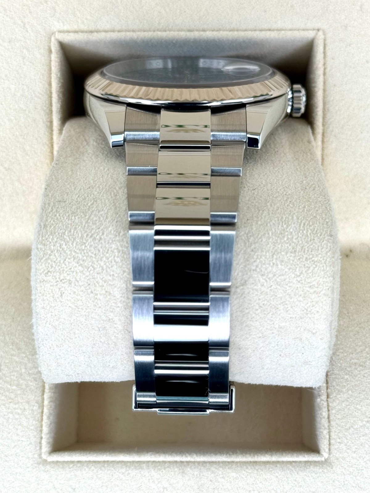 2021 Rolex Datejust 41mm 126334 Stainless Steel Oyster Blue Dial - Image 3