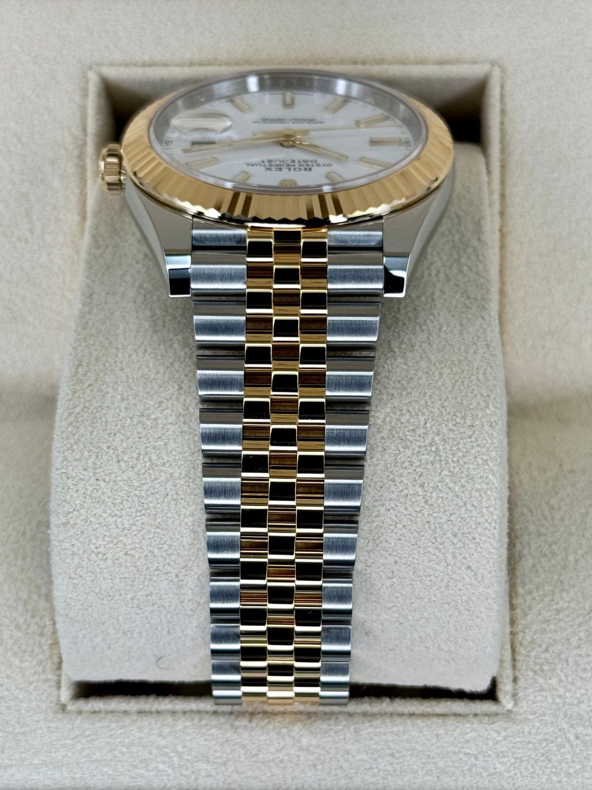 2024 Rolex Datejust 41mm 126333 Two-Tone Jubilee White Dial (Unworn) - Image 4