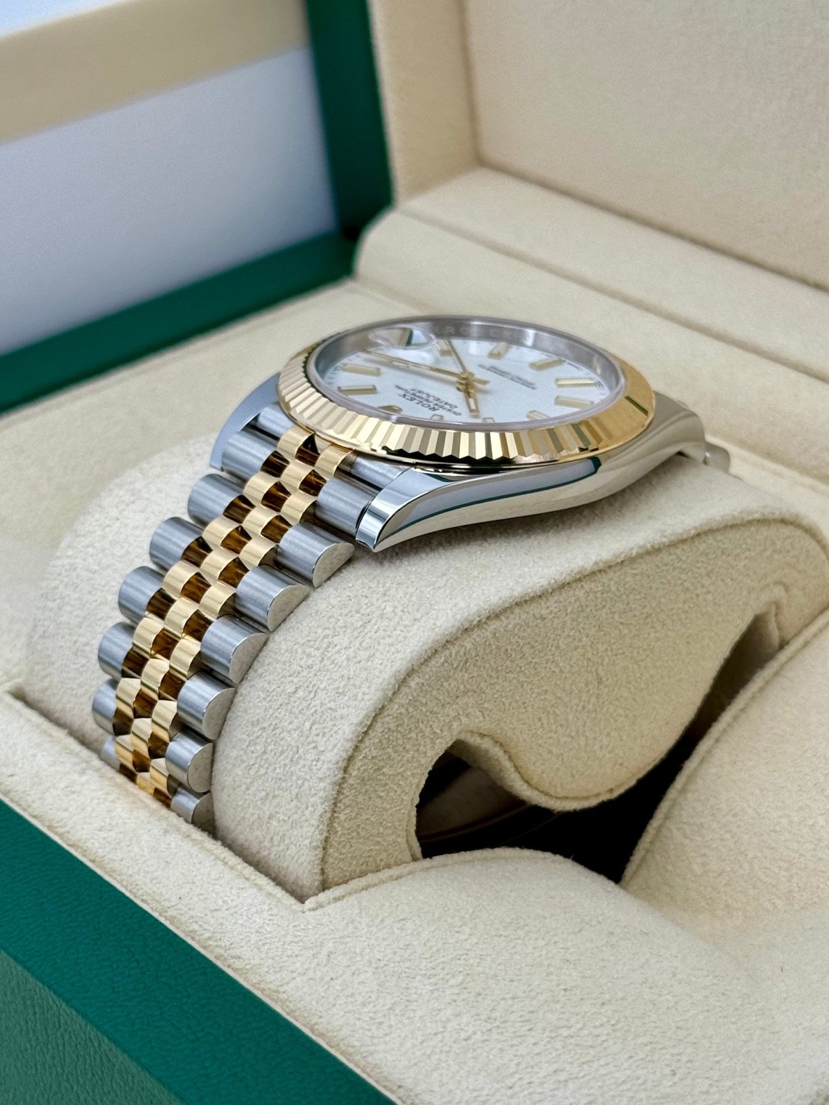 2024 Rolex Datejust 41mm 126333 Two-Tone Jubilee White Dial (Unworn) - Image 7