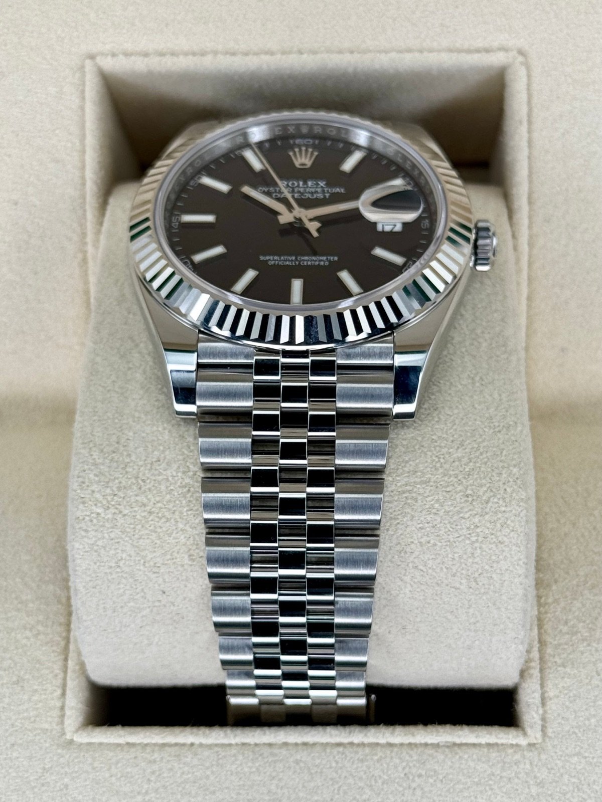 2024 Rolex Datejust 41mm 126334 Stainless Steel Jubilee Black Dial (Unworn) - Image 3