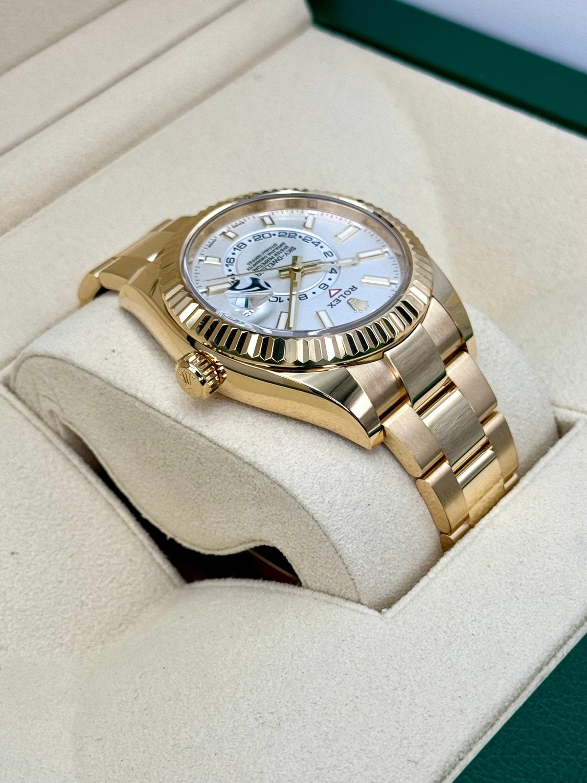 2022 Rolex Sky-Dweller 42mm 326938 18K Yellow Gold Oyster White Dial - Image 8