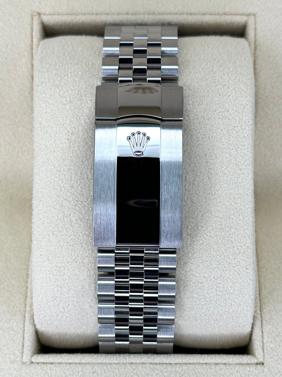 2024 Rolex Sky-Dweller 42mm 336934 Jubilee Blue Dial (Unworn) - Image 2