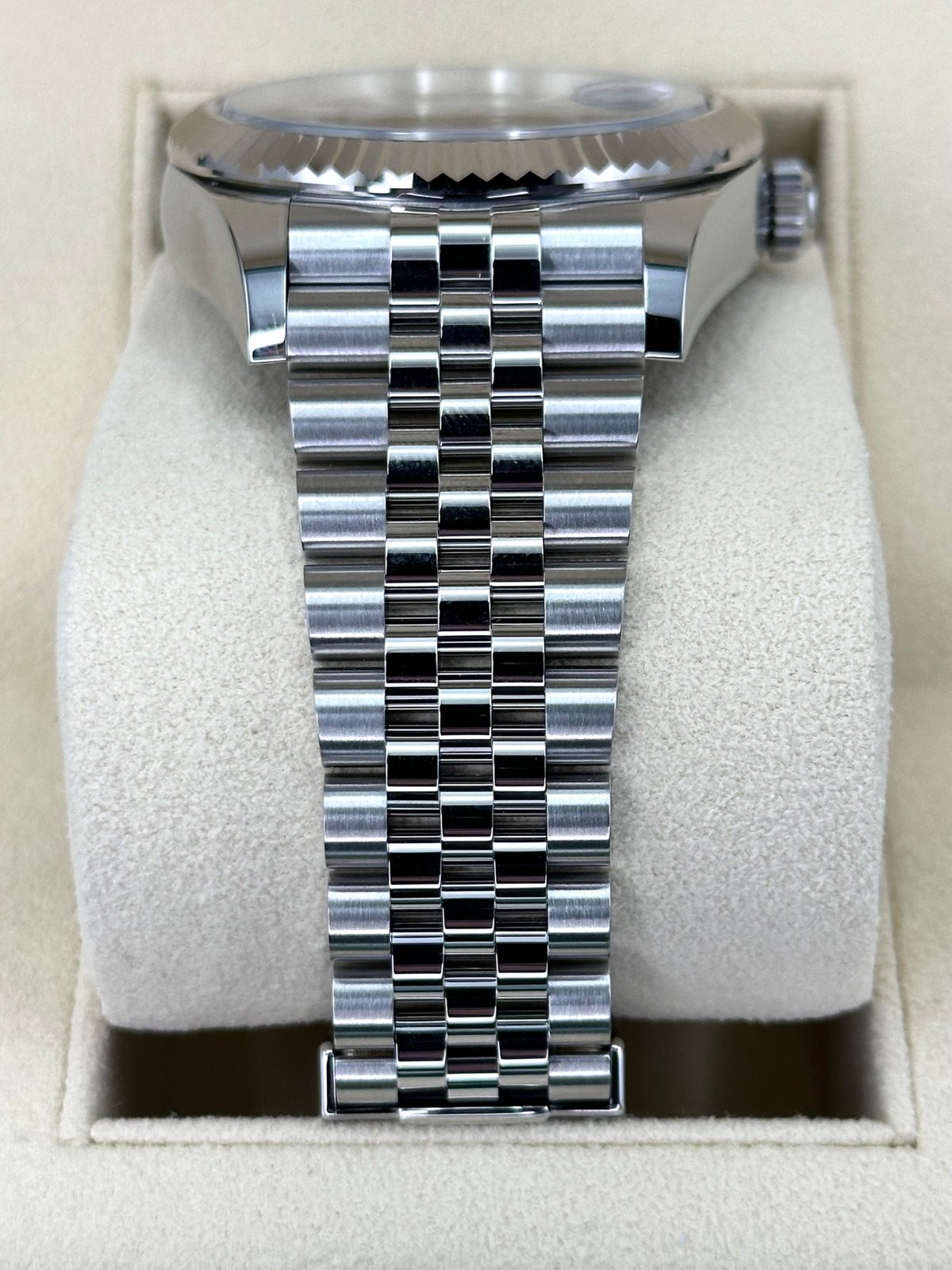 2024 Rolex Sky-Dweller 42mm 336934 Jubilee Blue Dial (Unworn) - Image 3