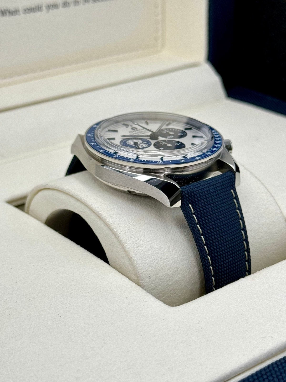 2023 Omega Speedmaster Silver Snoopy Award 310.32.42.50.02.001 (Unworn) - Image 5