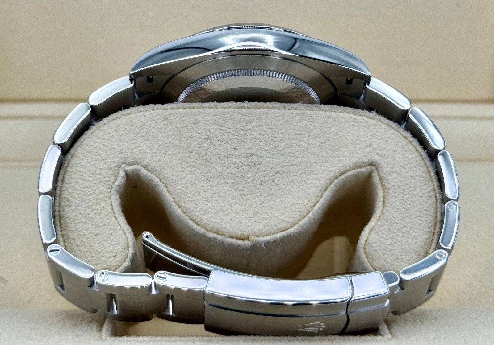 2023 Rolex Oyster Perpetual 41mm 124300 Black Dial - Image 10