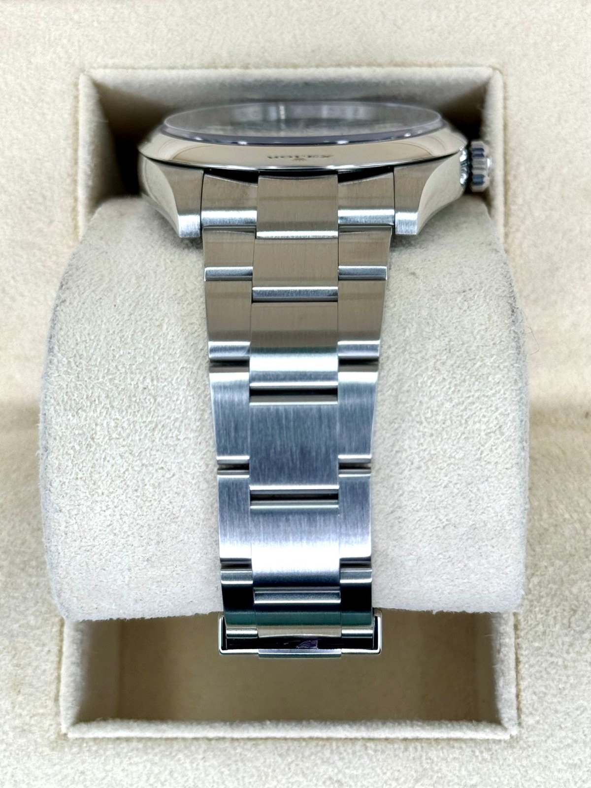 2023 Rolex Oyster Perpetual 41mm 124300 Black Dial - Image 3