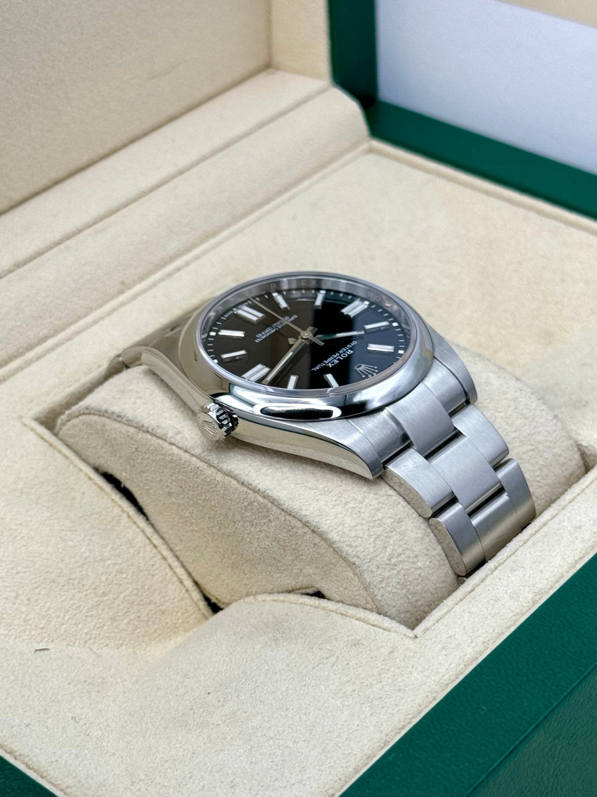 2023 Rolex Oyster Perpetual 41mm 124300 Black Dial - Image 8