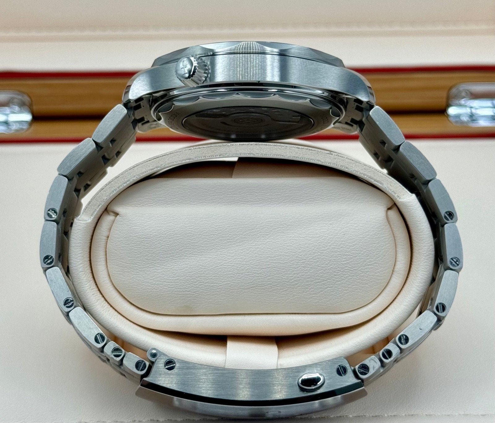 2023 Omega Seamaster Diver 300M 42mm 21030422110001 Green Dial (Unworn) - Image 10