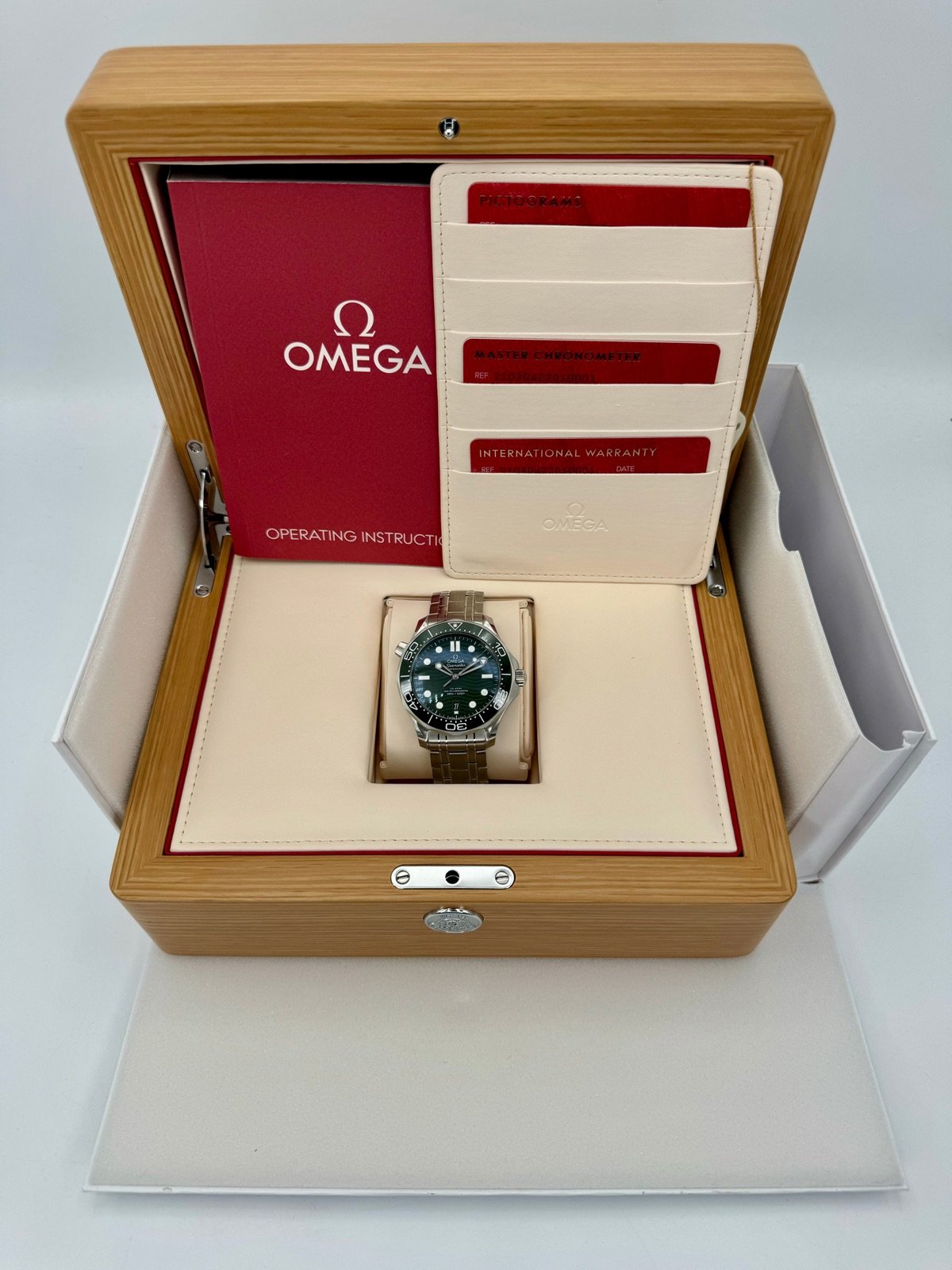 2023 Omega Seamaster Diver 300M 42mm 21030422110001 Green Dial (Unworn) - Image 12