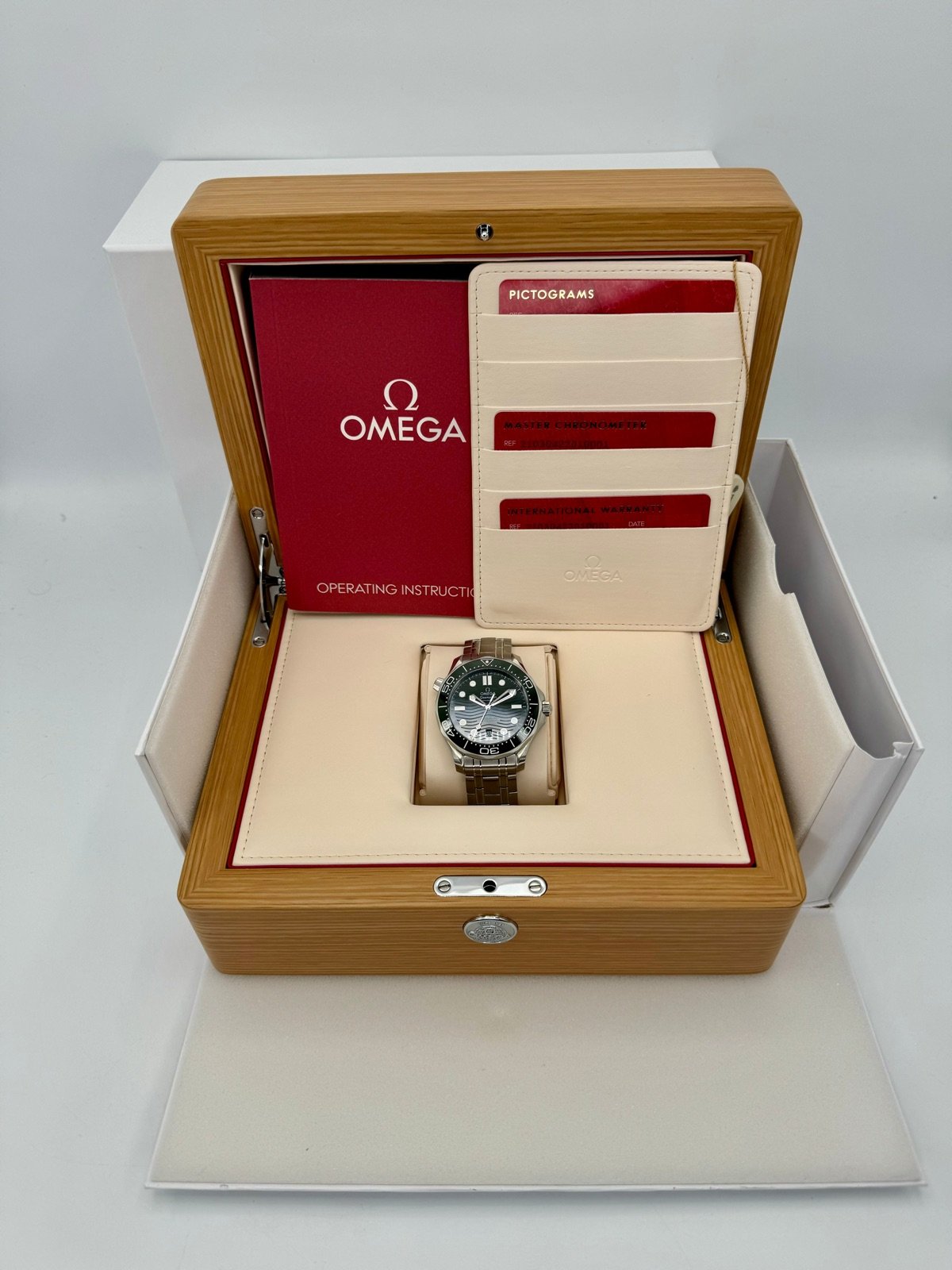 2023 Omega Seamaster Diver 300M 42mm 21030422110001 Green Dial (Unworn) - Image 13