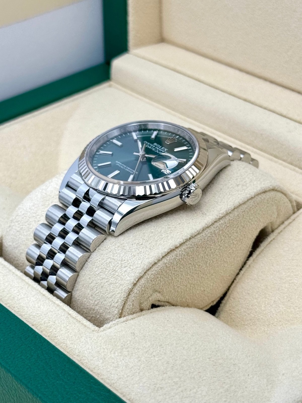 2023 Rolex Datejust 36mm 126234 Stainless Steel Jubilee Green Dial (Unworn) - Image 5