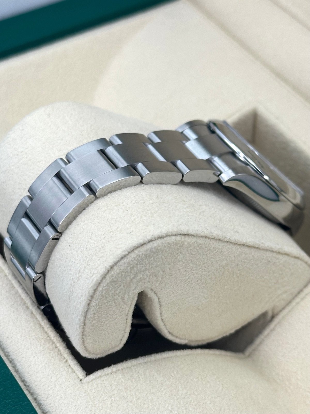 2024 Rolex Oyster Perpetual 31mm 277200 Turquoise Tiffany Blue Dial (Unworn) - Image 7