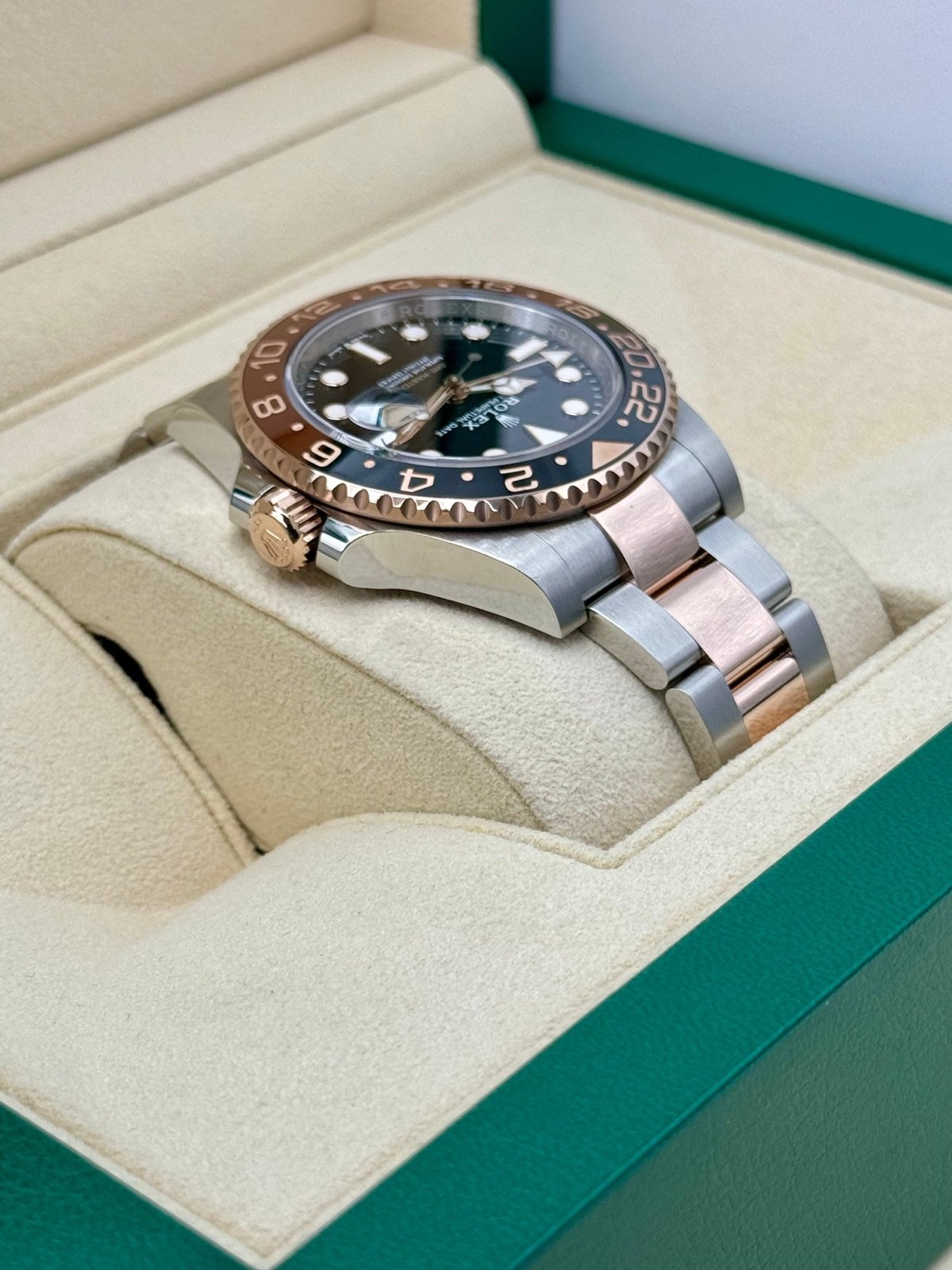 2023 Rolex GMT-Master II “Rootbeer” 40mm 126711CHNR Two-Tone - Image 8