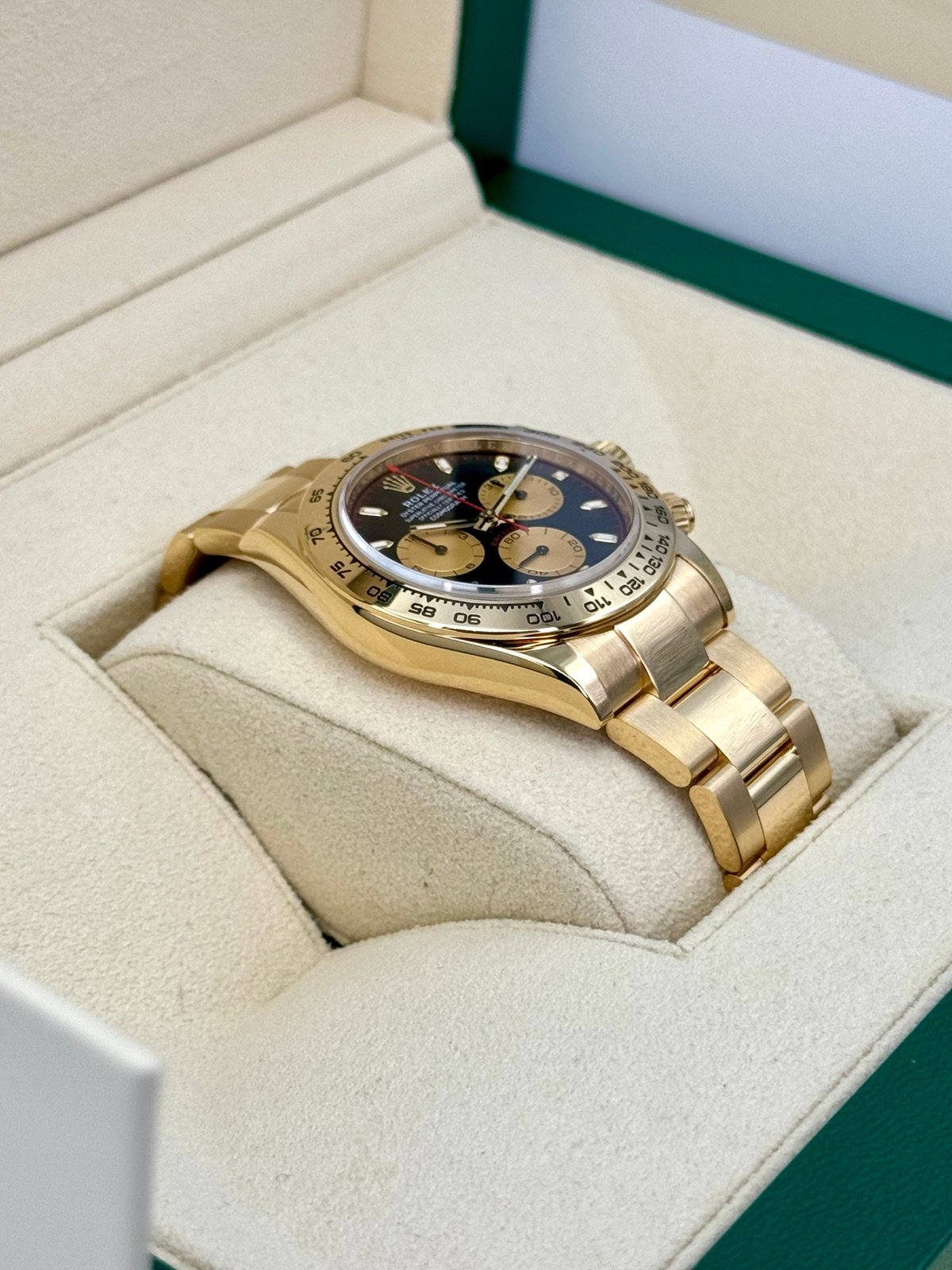 2023 Rolex Daytona “Paul Newman” 40mm 116508 Yellow Gold Black Dial - Image 6