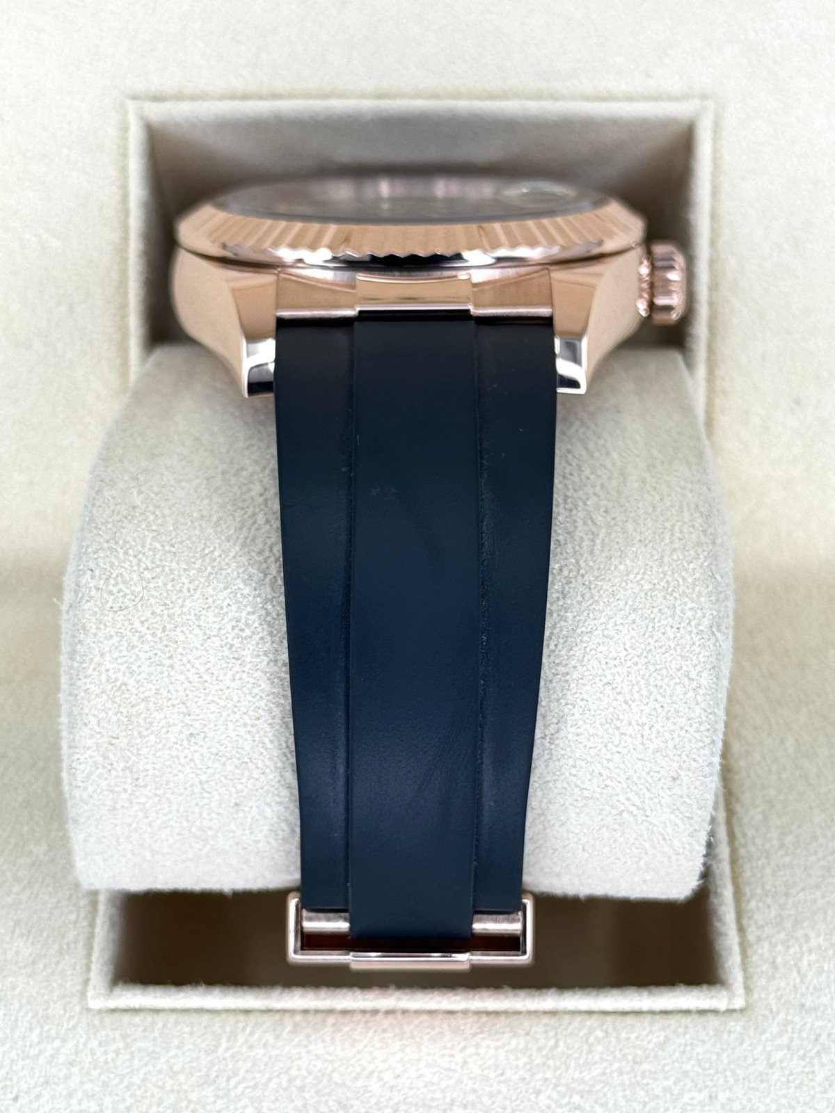 2021 Rolex Sky-Dweller 42mm 326235 Rose Gold Oysterflex Rhodium Dial - Image 3